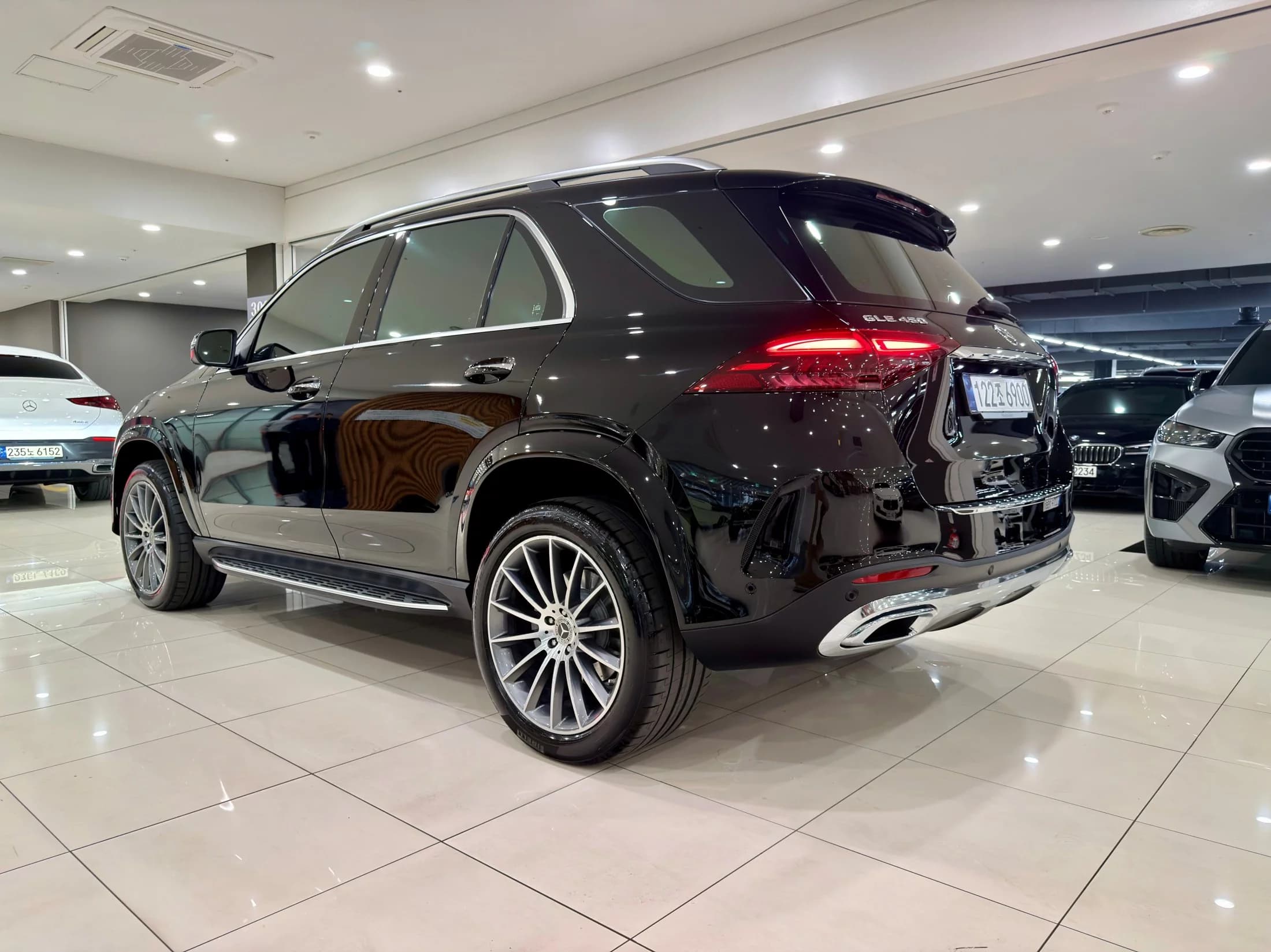 Mercedes-Benz GLE-Class GLE450 4MATIC, 2025 г. 9876 км. — фото 2