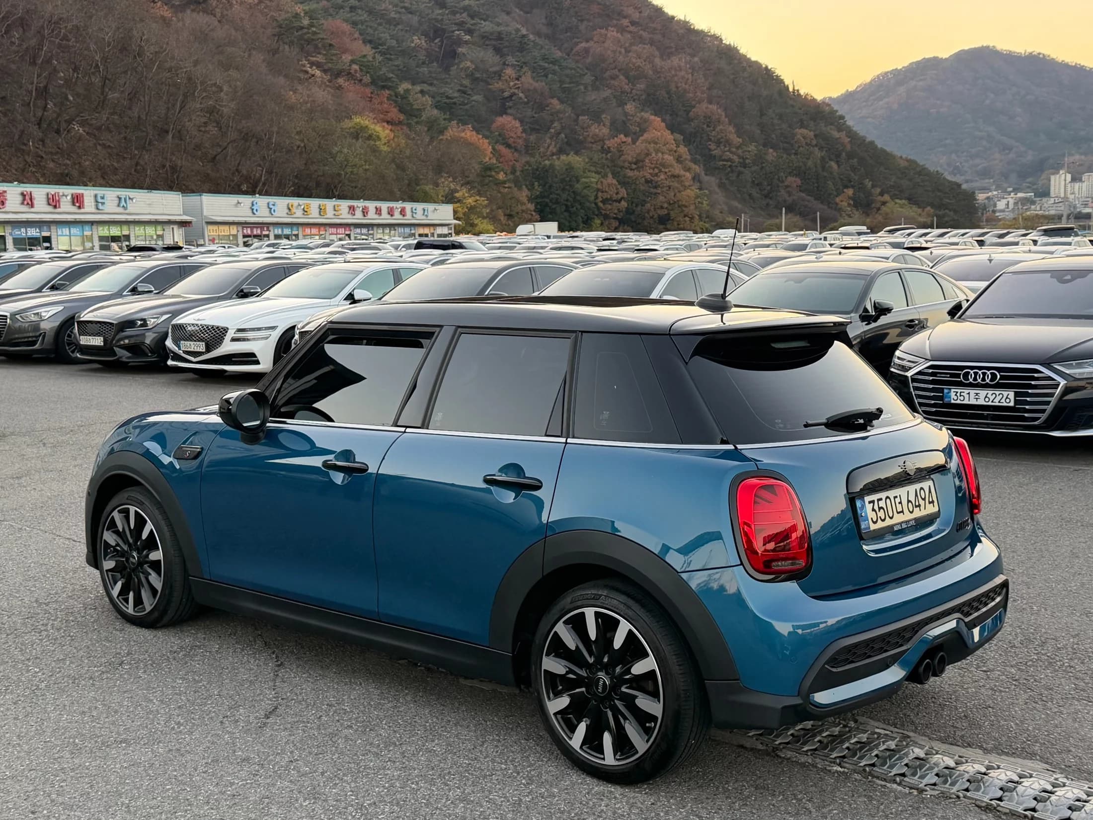 MINI Cooper 5Door Classic Third Generation, 2022 г. 55065 км. — фото 2