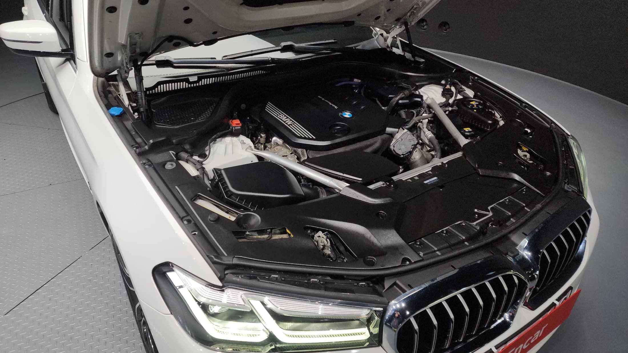 BMW 5-Series 523d xDrive M Sport, 2022 г. 96170 км. — фото 6