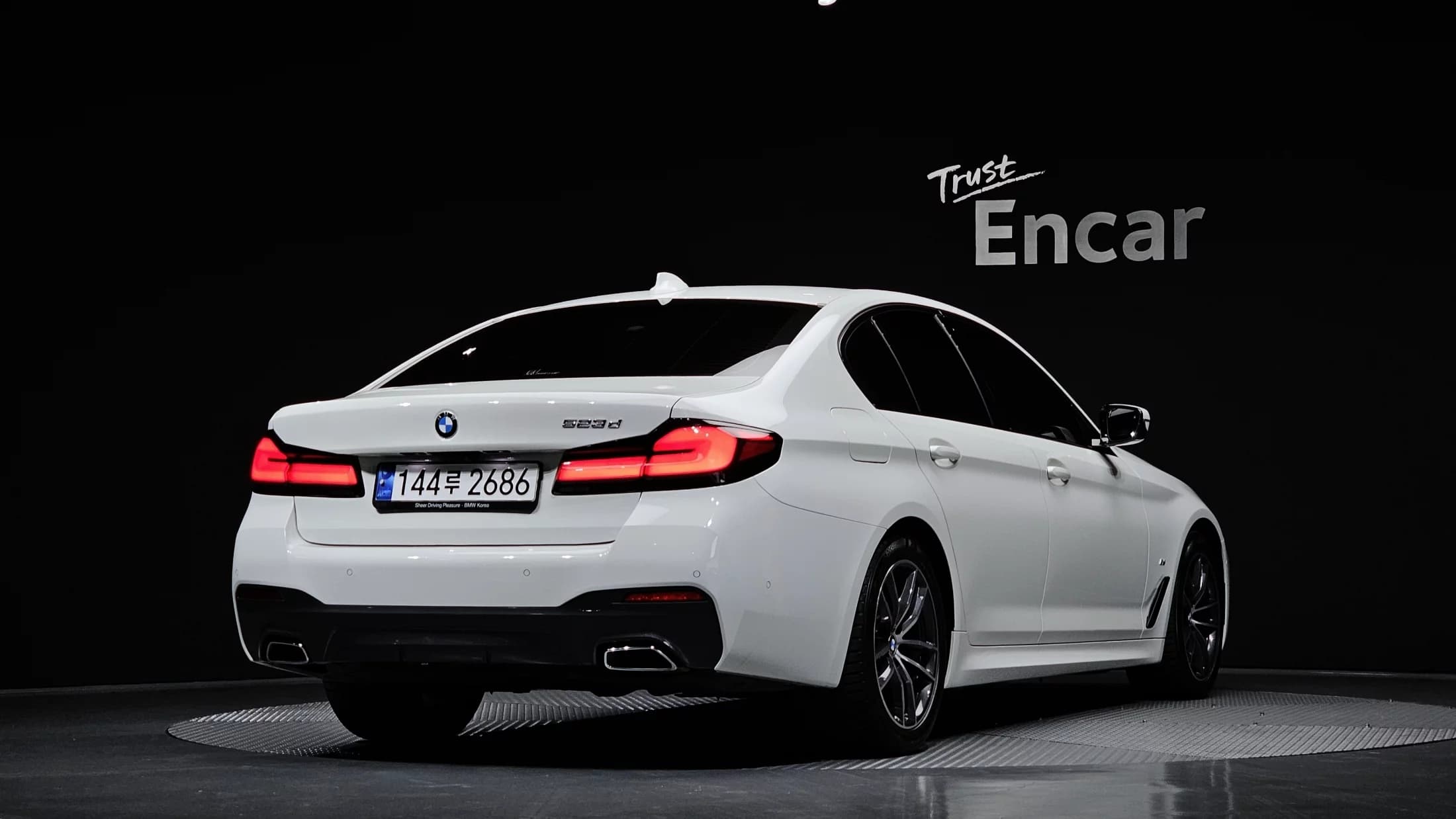 BMW 5-Series 523d M Sport, 2023 г. 21641 км. — фото 2