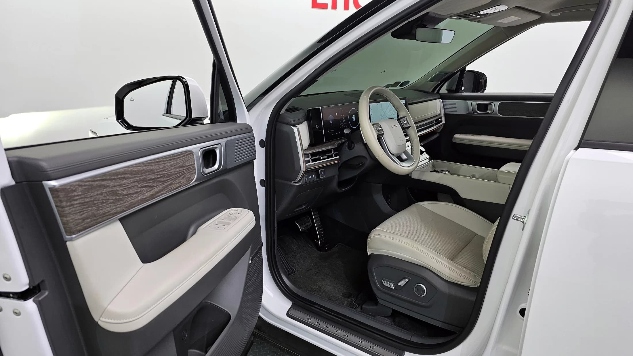 Hyundai Santa Fe HEV 1.6 2WD Prestige, гибрид, 2023 г. 29707 км. — фото 10