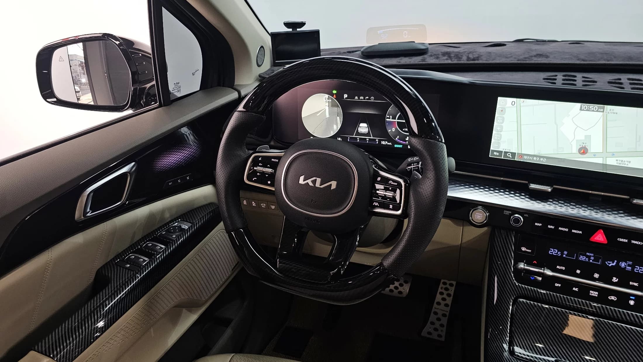 Kia Carnival 7-Seater Hi-Limousine Signature, 2021 г. 51277 км. — фото 13