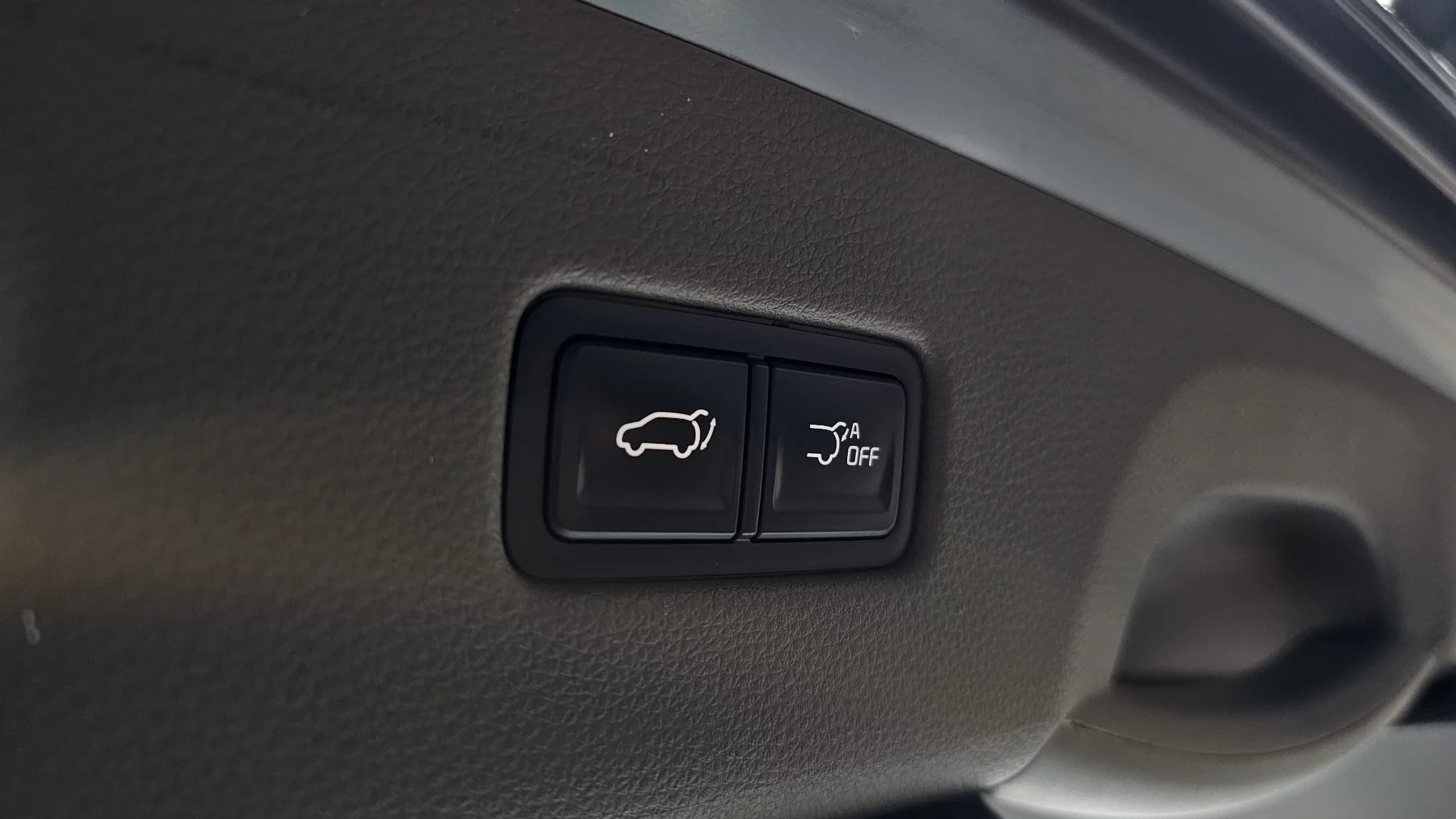 Kia Carnival 7-Seater Hi-Limousine Signature, 2021 г. 51277 км. — фото 18