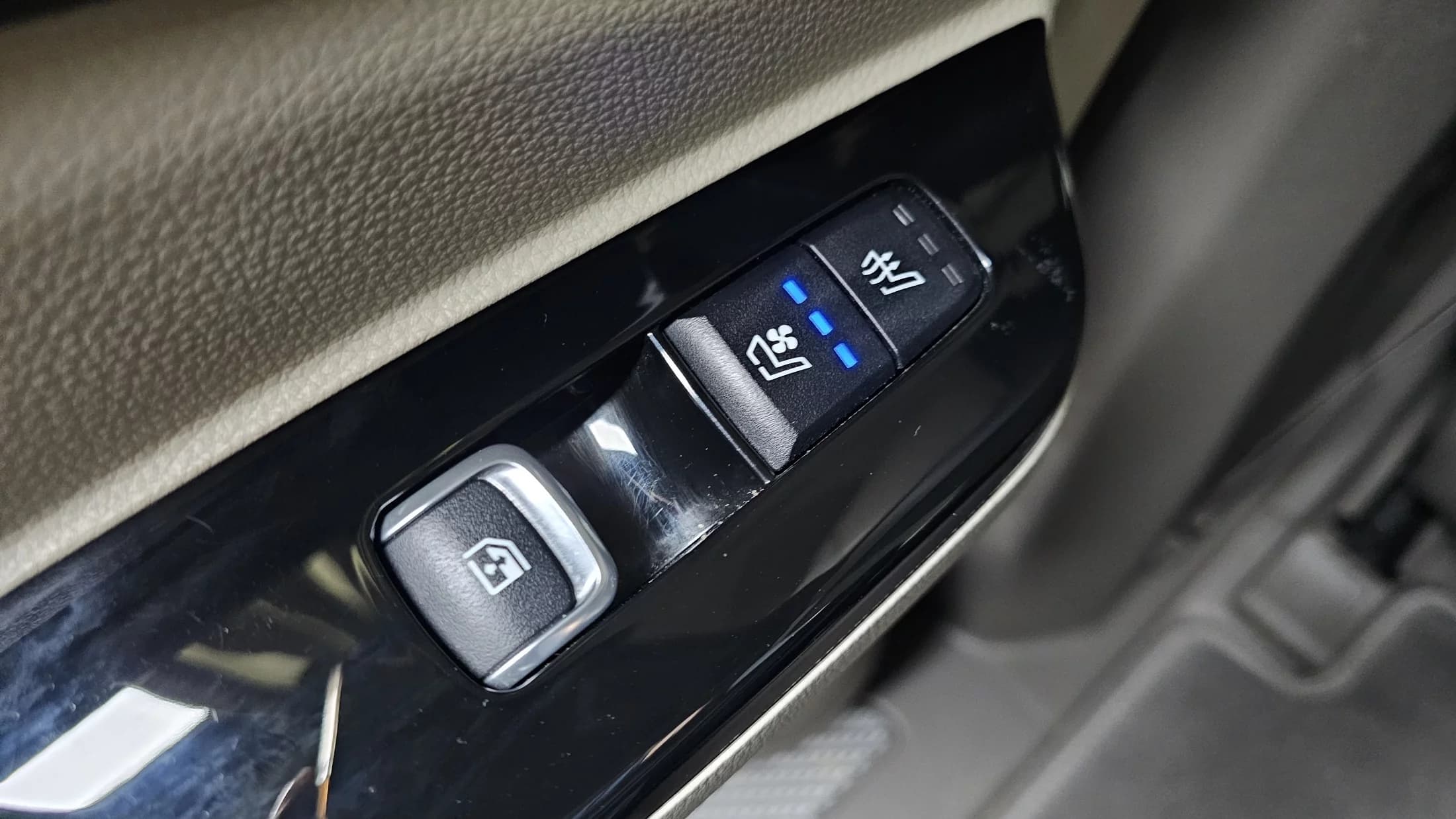 Kia Carnival 9-Seater Hi-Limousine Signature, 2021 г. 114472 км. — фото 19