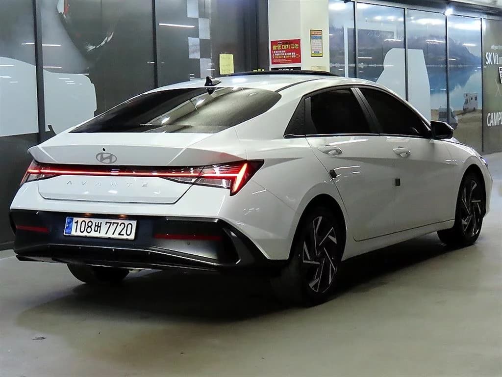 Hyundai AVANTE (Хендай Элантра) 1.6 Inspiration, 2024 г. 11152 км. — фото 4