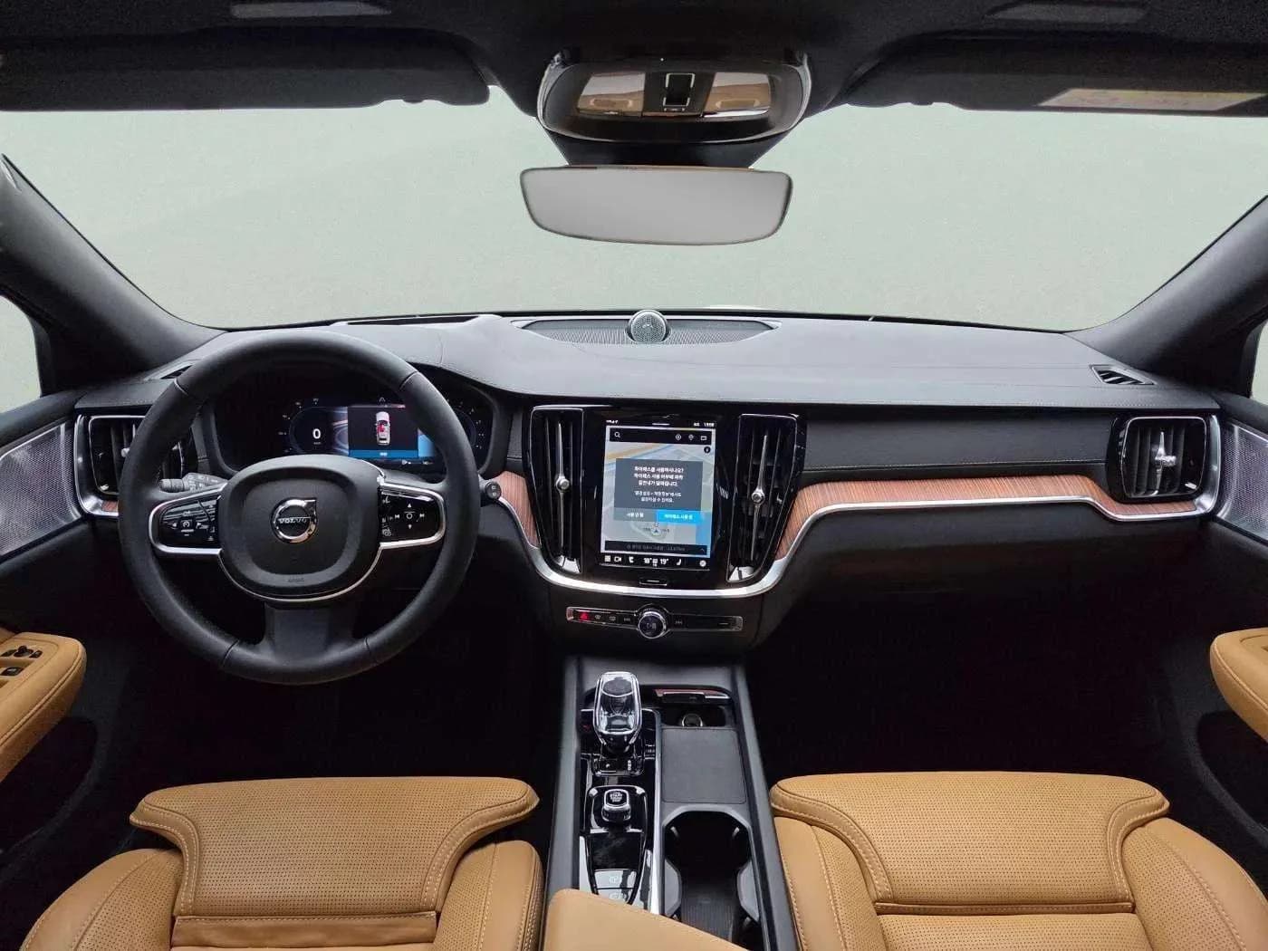 Volvo V60 B5 Ultra AWD, 2025 г. 6712 км. — фото 8