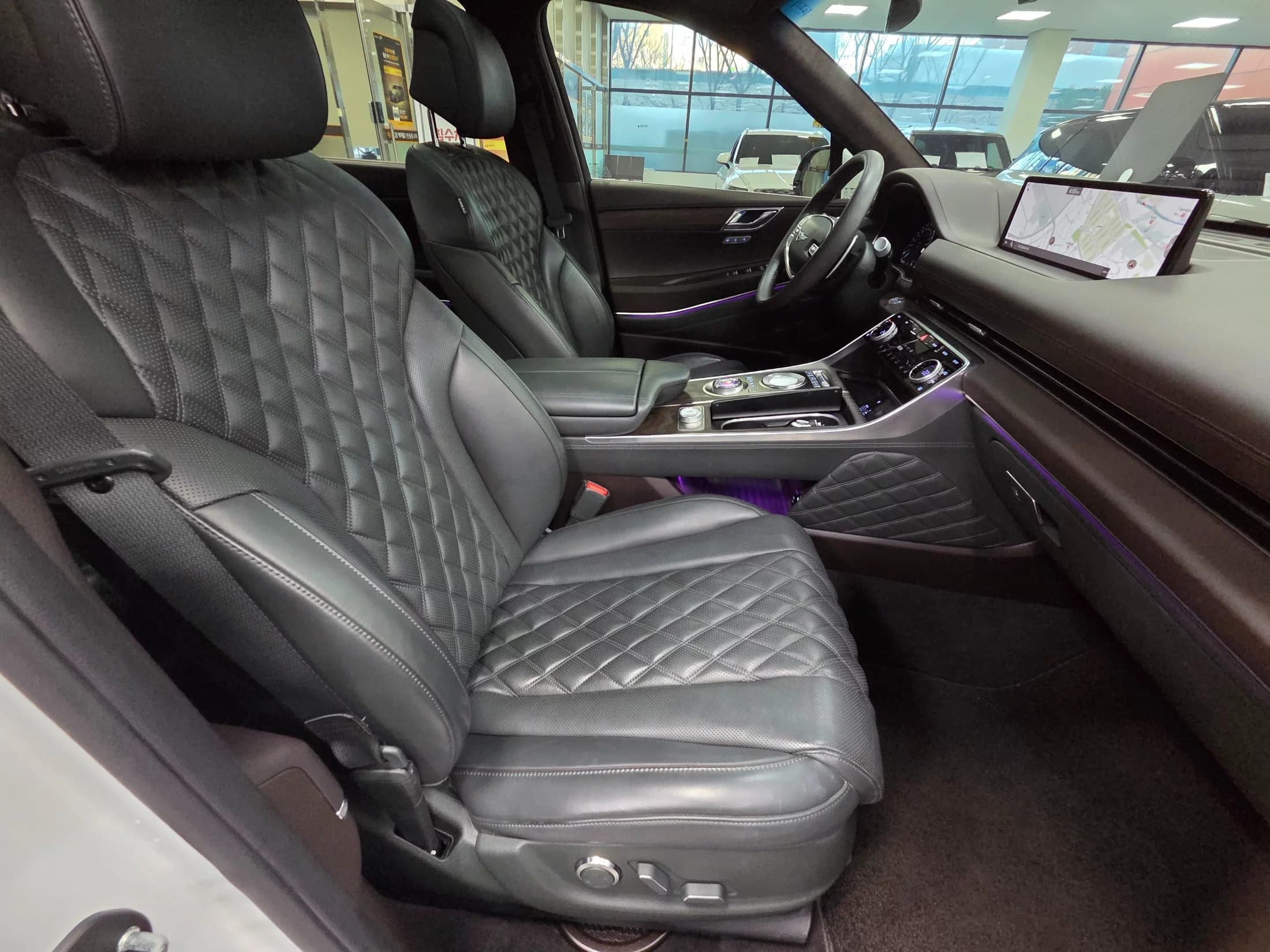 Genesis GV80 2.5T Gasoline AWD, 2022 г. 40170 км. — фото 19