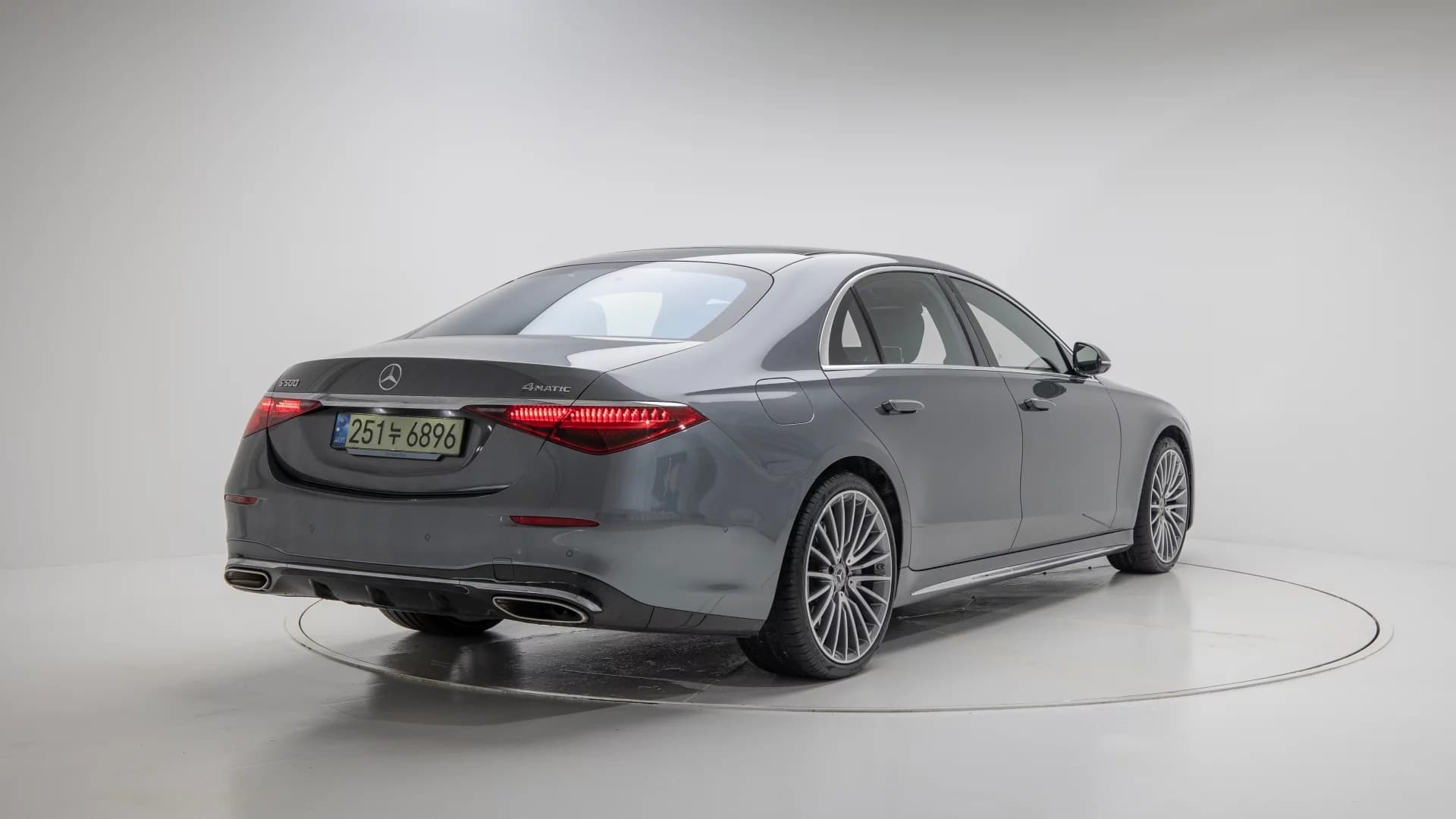 Mercedes-Benz S-Class S500 4MATIC, 2024 г. 11773 км. — фото 2