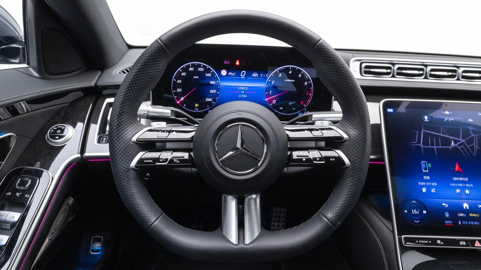 Mercedes-Benz S-Class S500 4MATIC, 2024 г. 11773 км. — фото 20