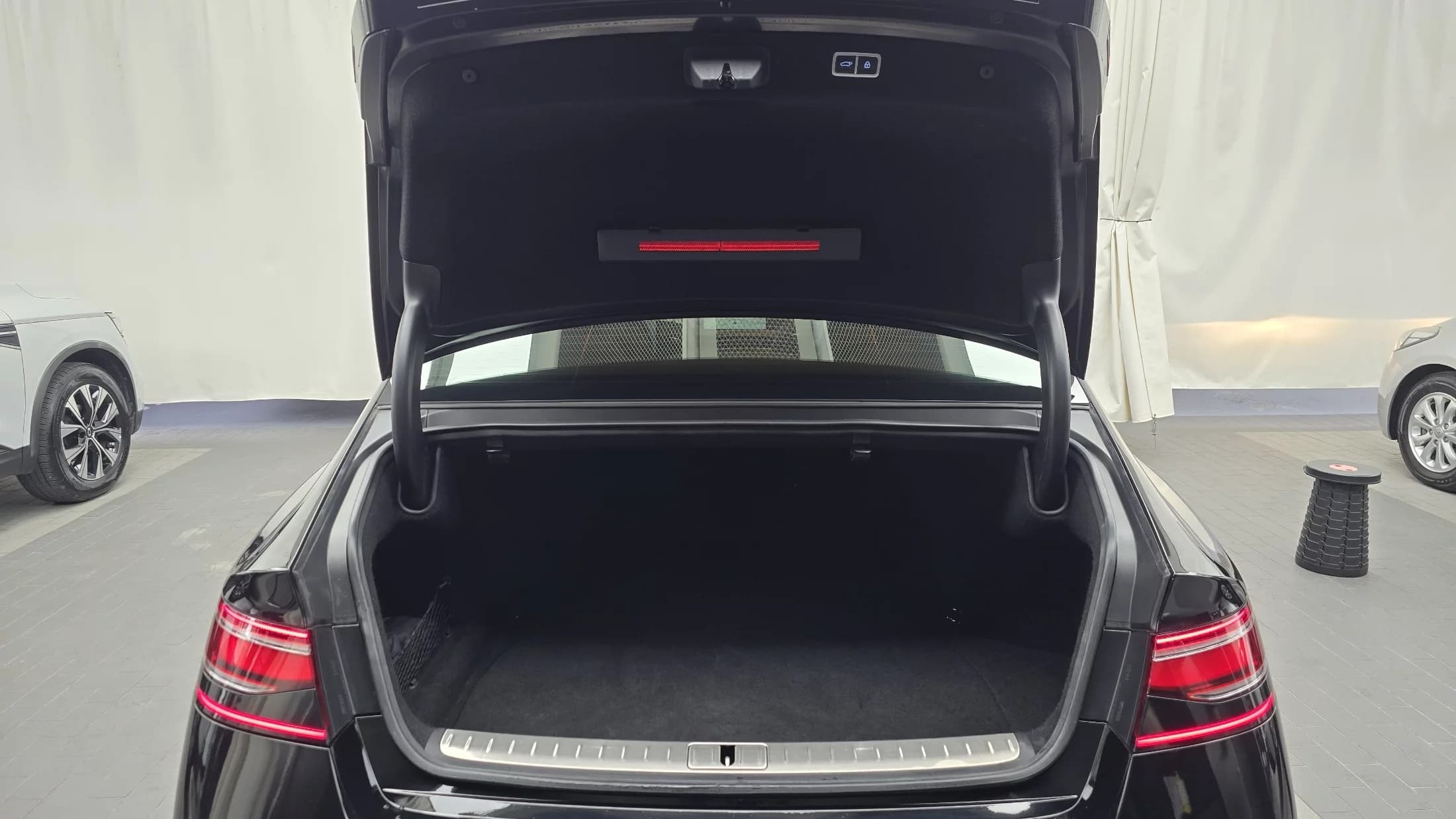 Genesis G90 Gasoline 3.5 Turbo AWD, 2022 г. 77106 км. — фото 20