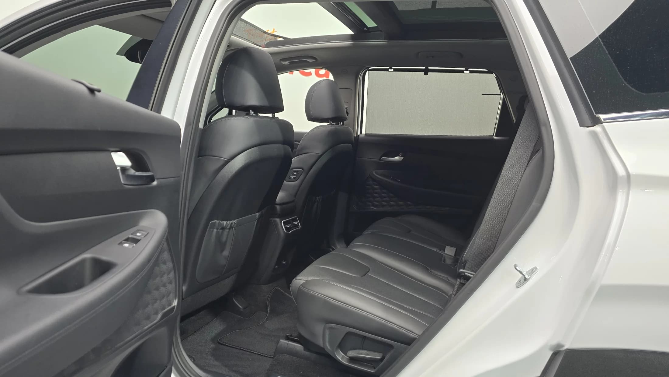 Hyundai Santa Fe Diesel 2.2 2WD Prestige, 2023 г. 26275 км. — фото 12