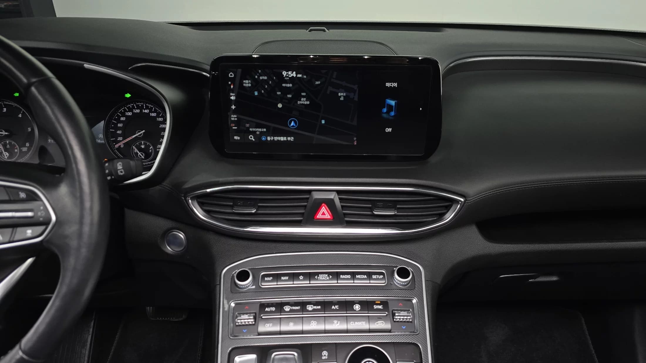 Hyundai Santa Fe Diesel 2.2 2WD Prestige, 2023 г. 26275 км. — фото 15