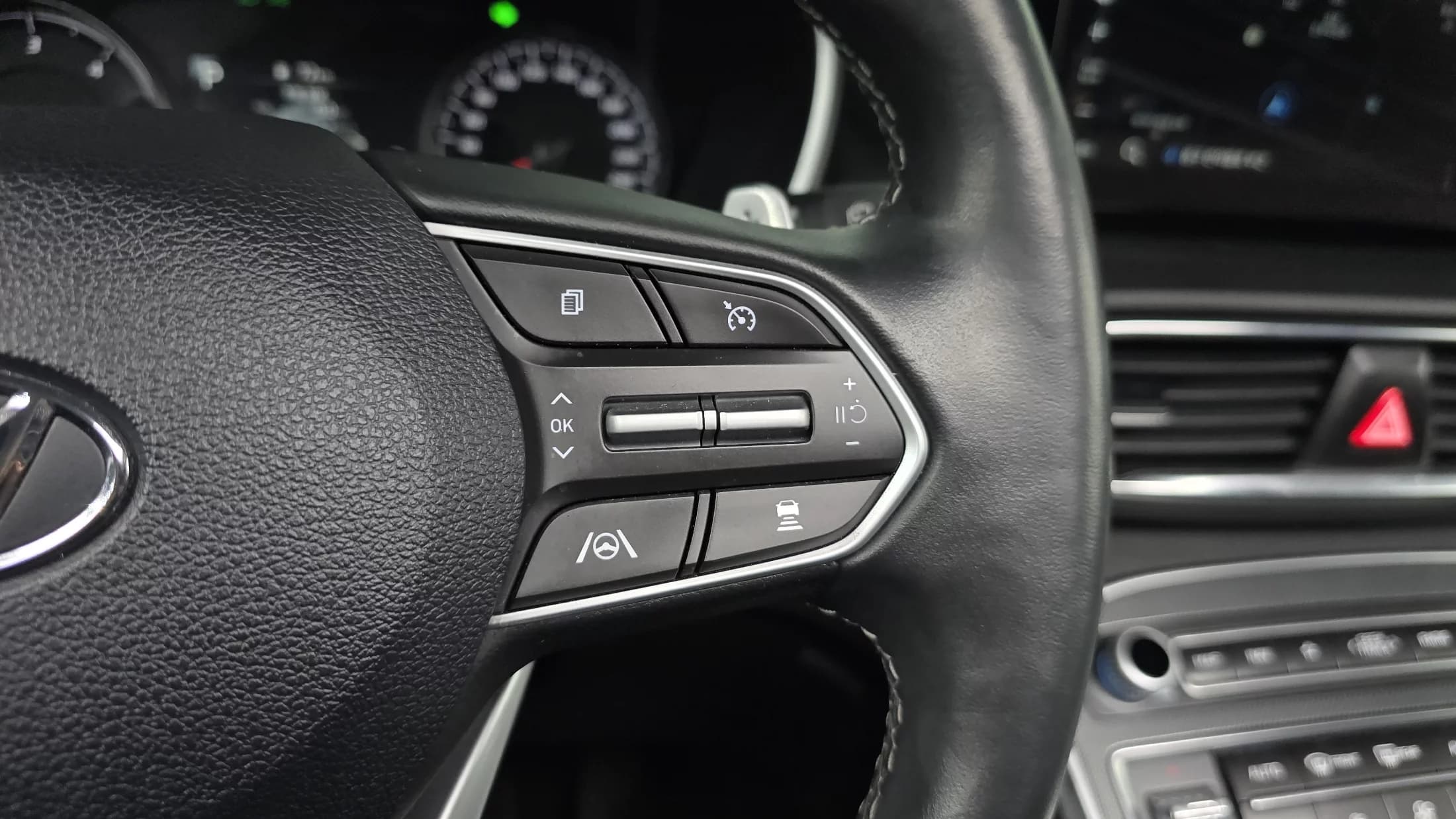 Hyundai Santa Fe Diesel 2.2 2WD Prestige, 2023 г. 26275 км. — фото 18