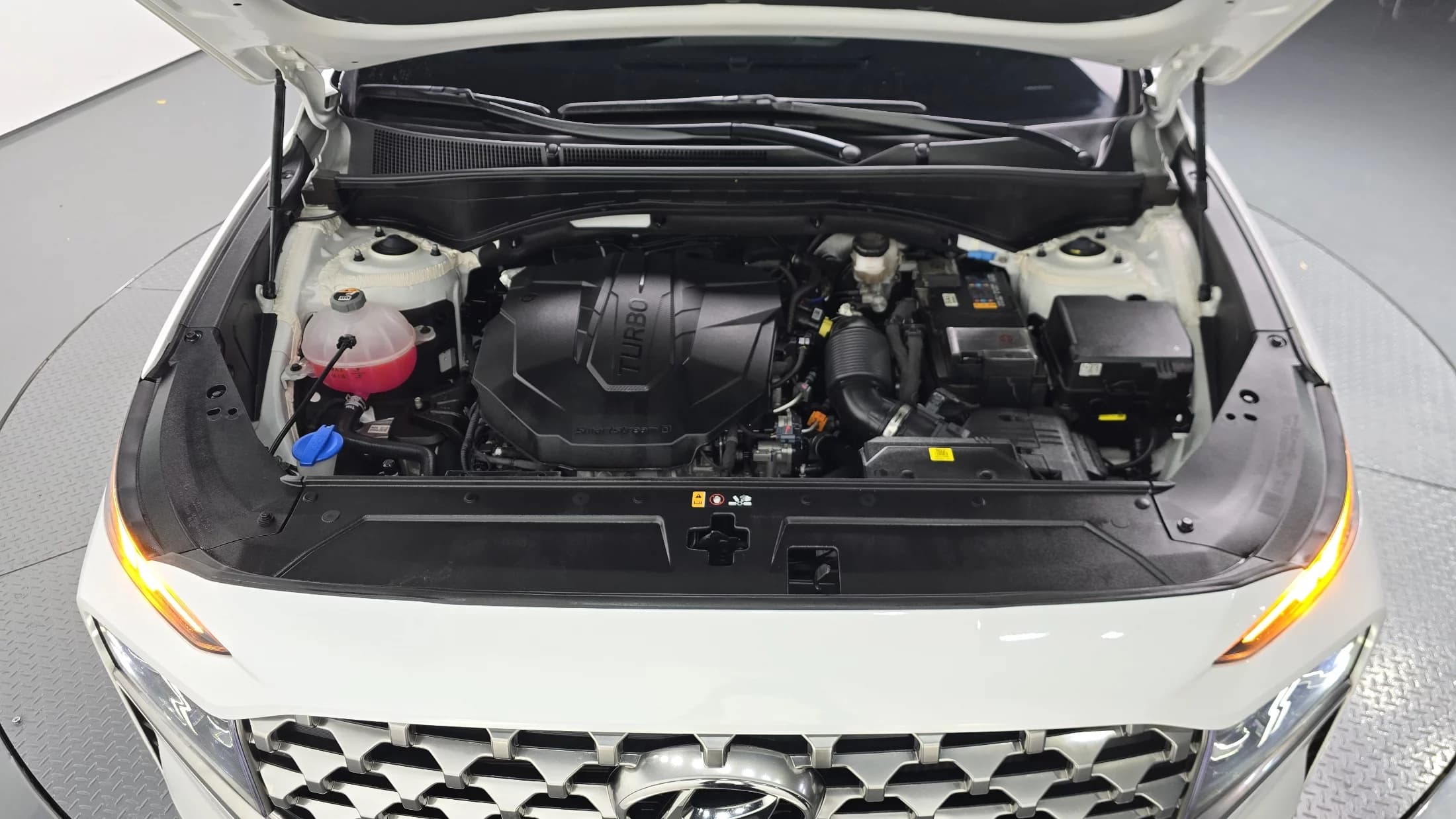 Hyundai Santa Fe Diesel 2.2 2WD Prestige, 2023 г. 26275 км. — фото 6
