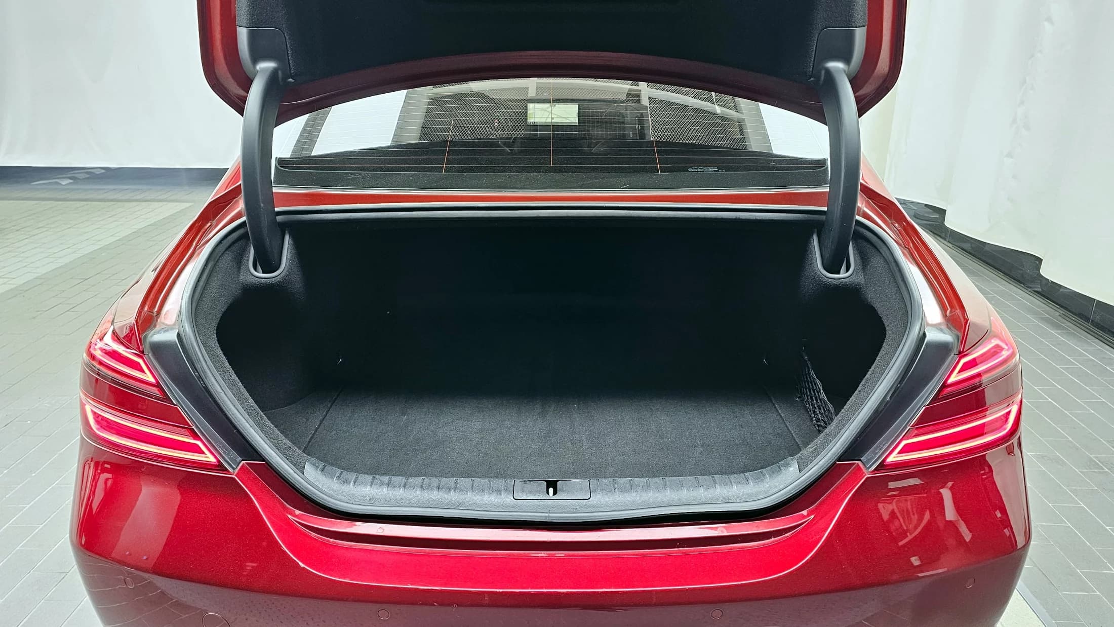 Genesis G70 Gasoline 2.0T 4WD, 2022 г. 92632 км. — фото 20