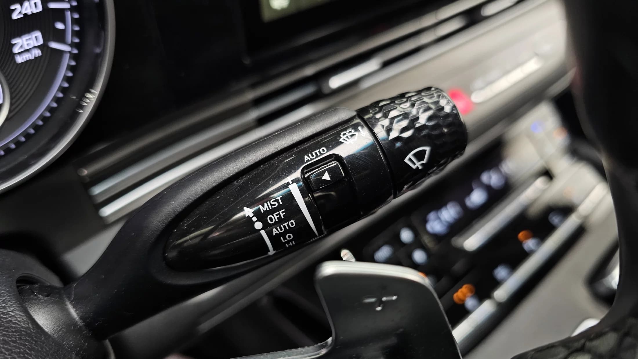 Hyundai Grandeur 2.5 Premium, 2022 г. 91766 км. — фото 16