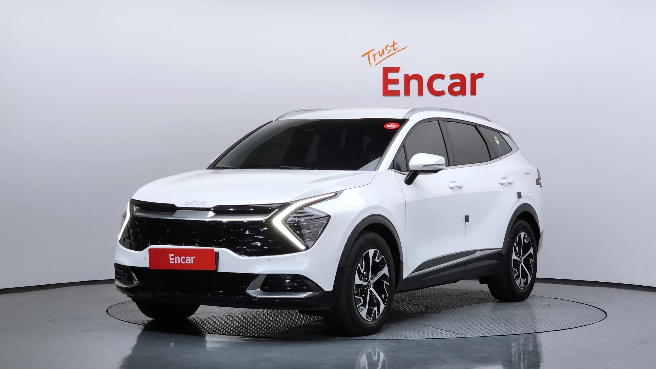 Kia Sportage Signature 2WD, гибрид, 2021 г. 100774 км.