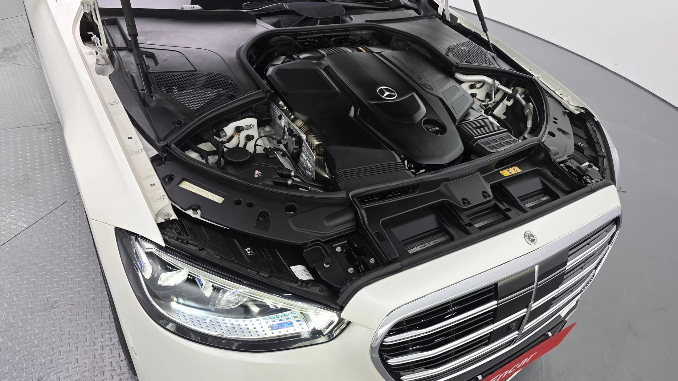 Mercedes-Benz S-Class S400 d 4MATIC, 2023 г. 52769 км. — фото 6