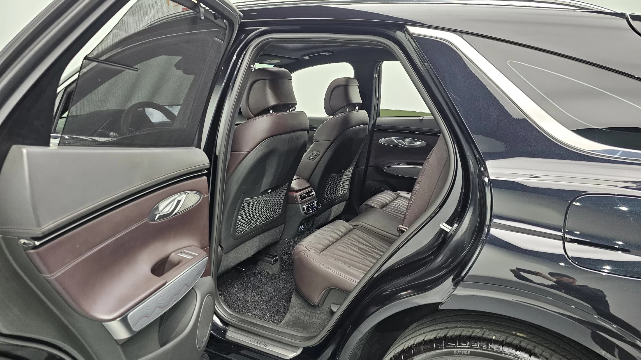 Genesis GV70 2.5T Gasoline AWD, 2021 г. 87320 км. — фото 12
