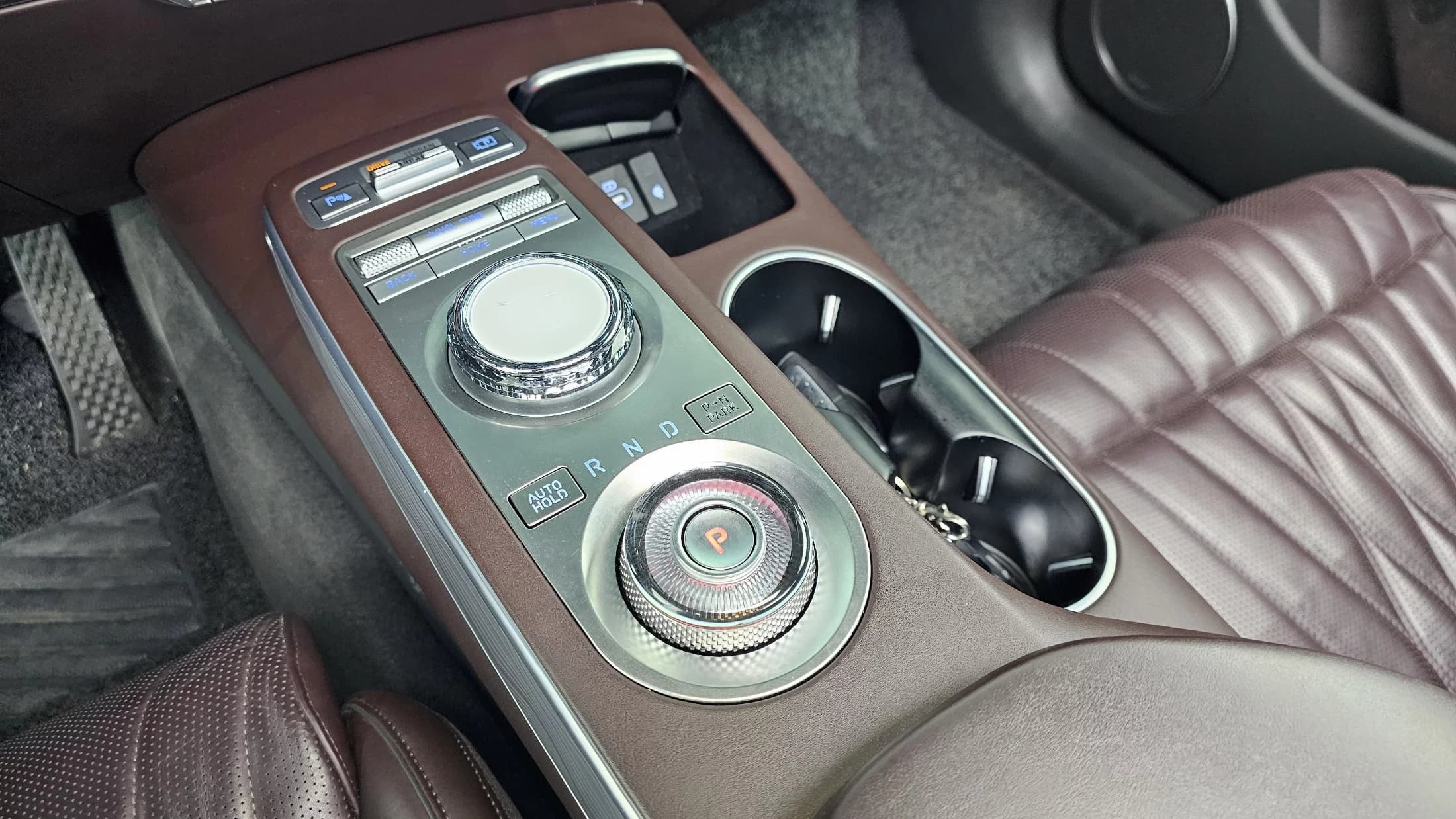 Genesis GV70 2.5T Gasoline AWD, 2021 г. 87320 км. — фото 9