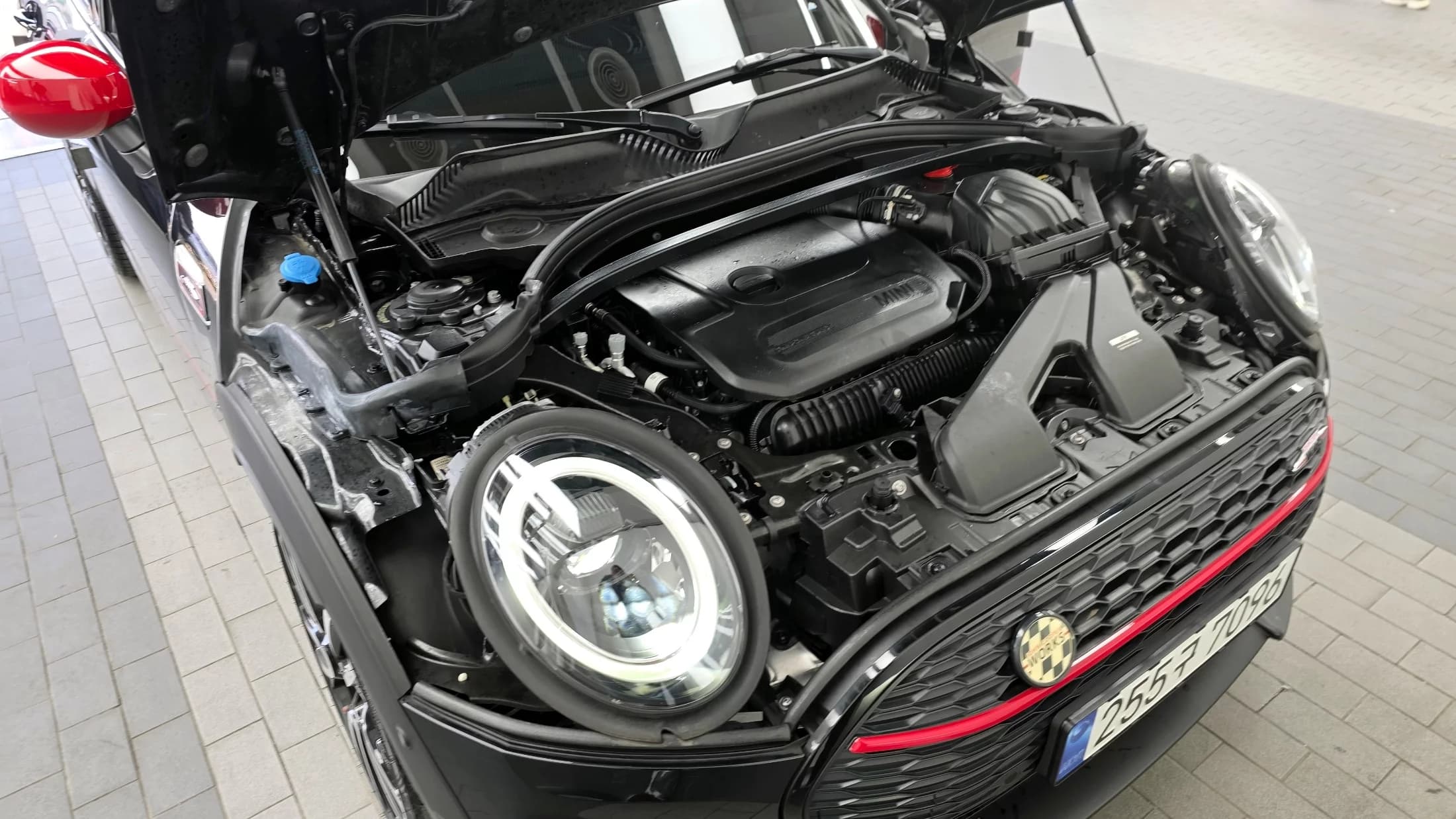 MINI Clubman JCW 2nd Gen, 2022 г. 27749 км. — фото 6