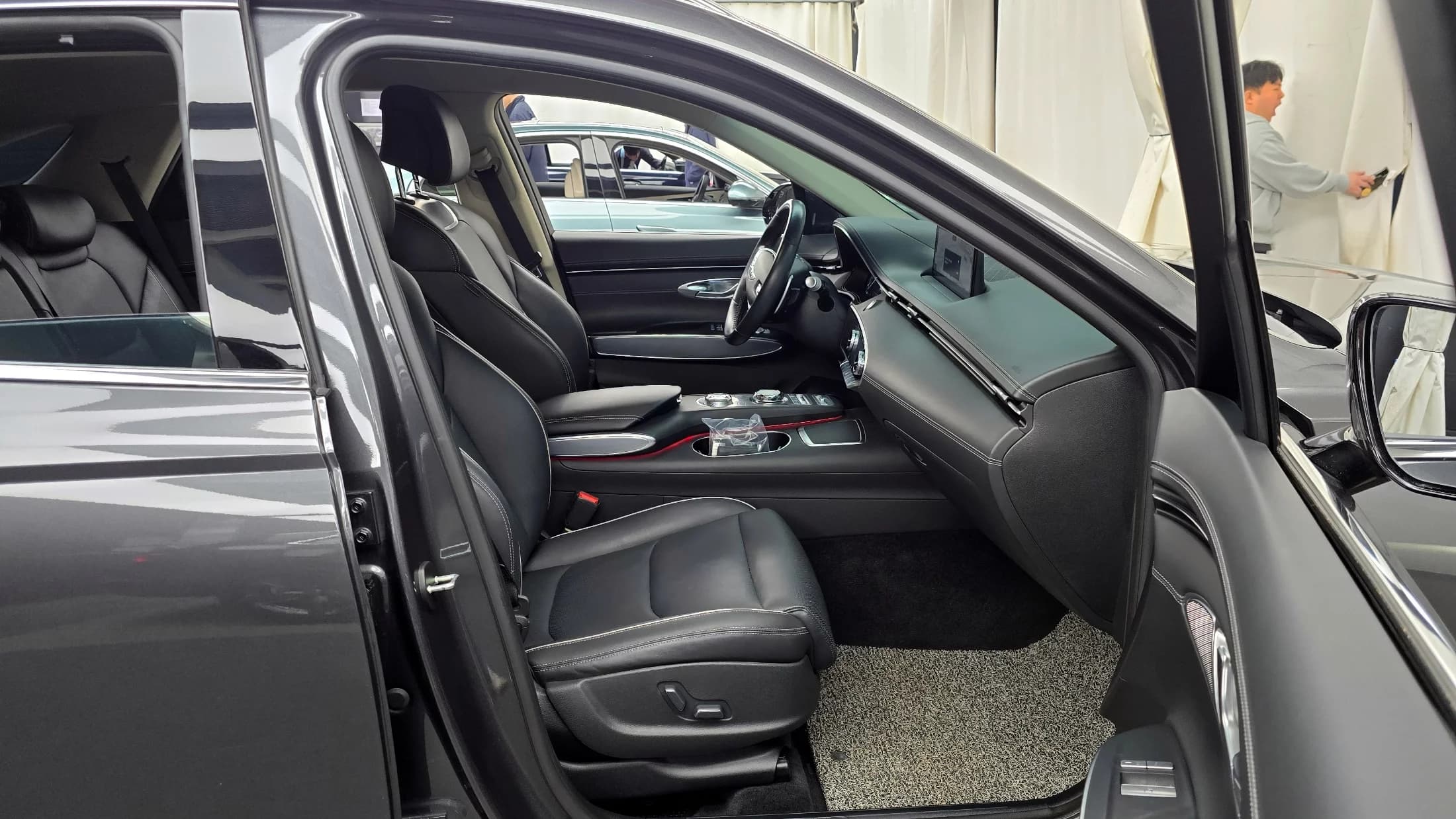 Genesis GV70 2.5T Gasoline AWD, 2021 г. 93289 км. — фото 11