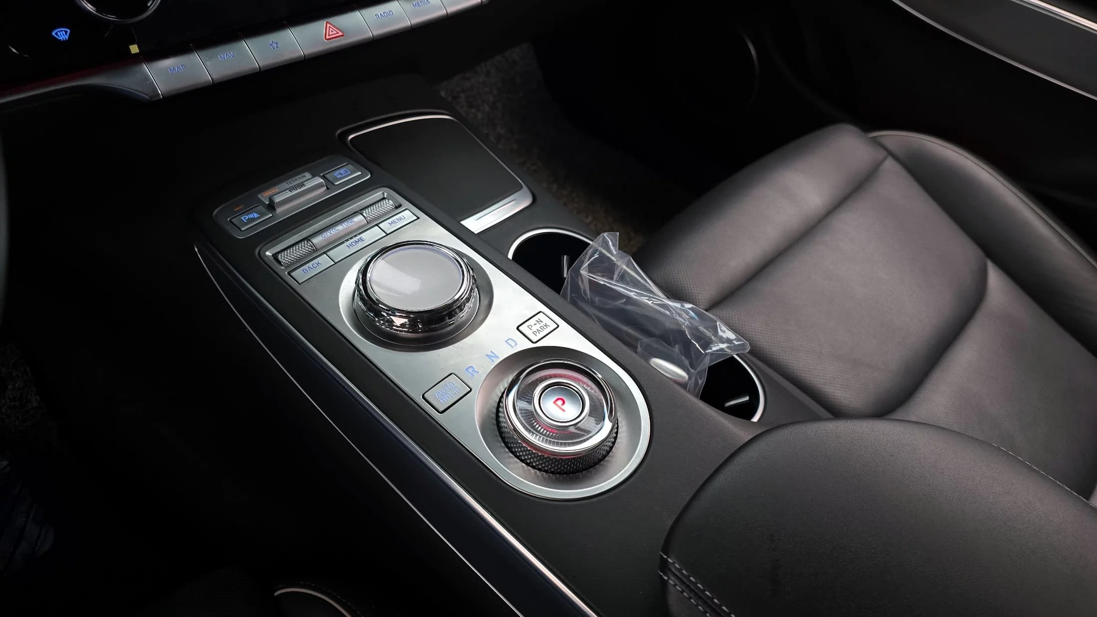 Genesis GV70 2.5T Gasoline AWD, 2021 г. 93289 км. — фото 9