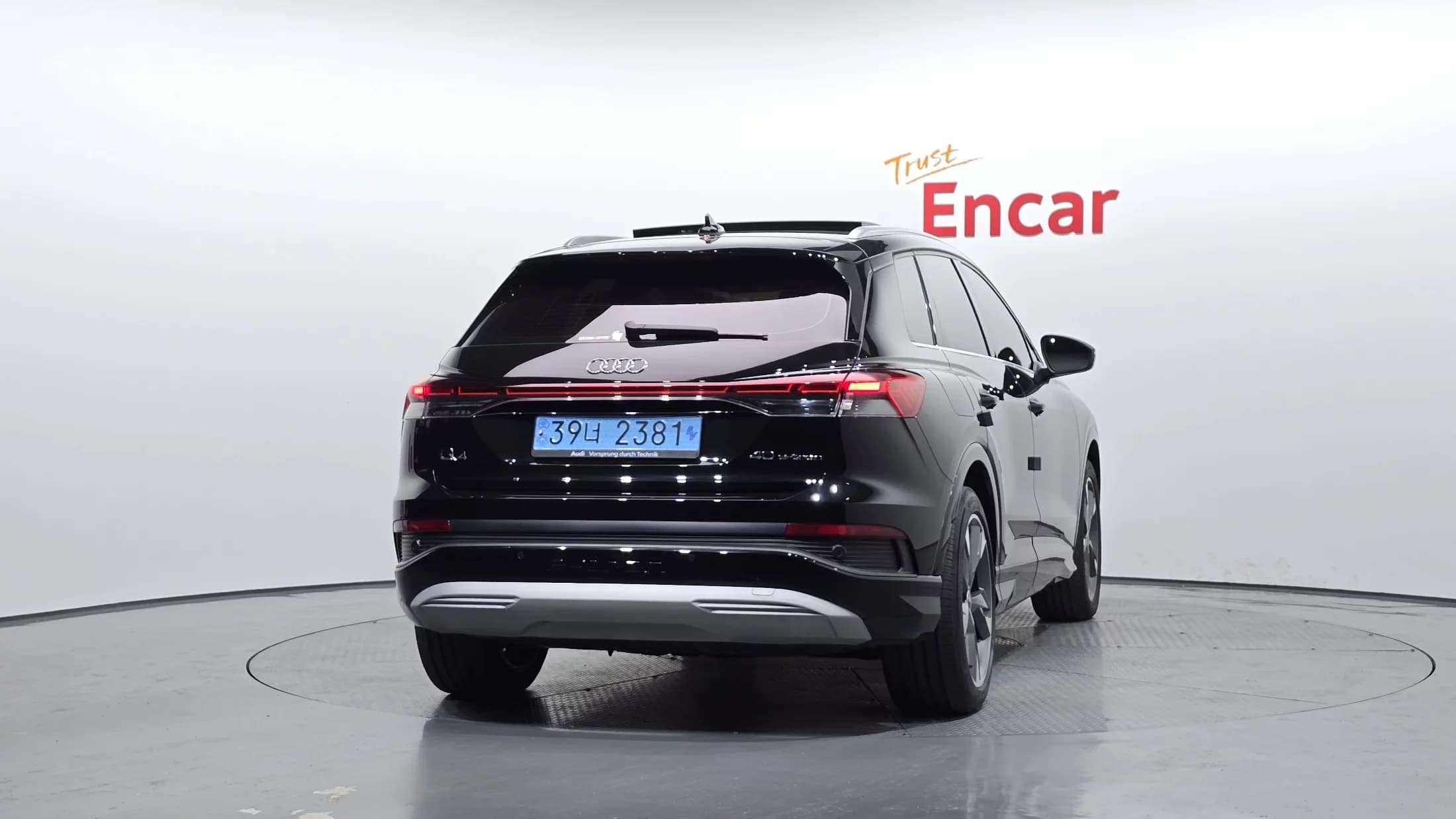 Audi Q4 e-tron 40, электромобиль, 2022 г. 71322 км. — фото 4