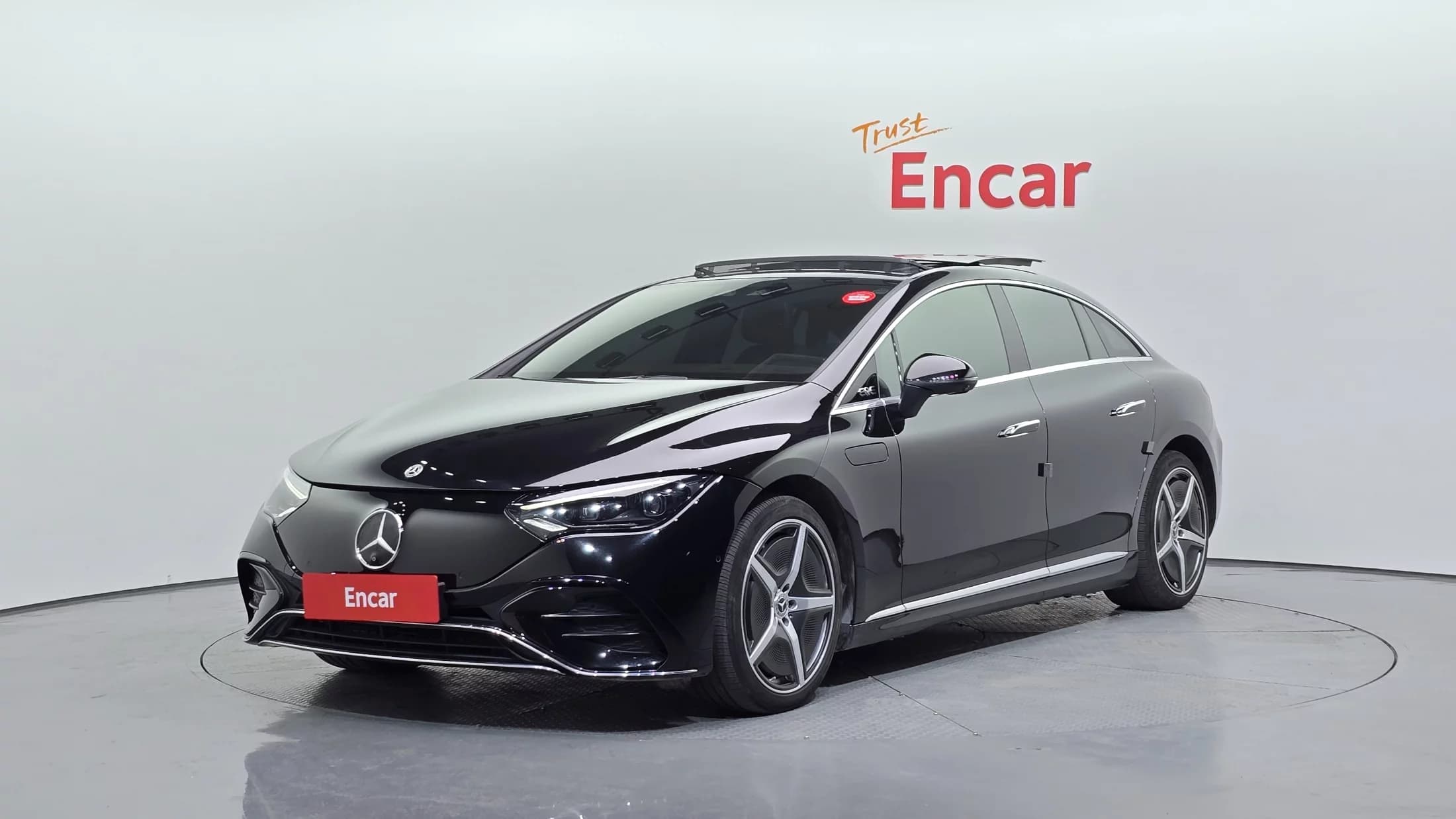 Mercedes-Benz EQE EQE350 4MATIC, электромобиль, 2023 г. 55663 км.