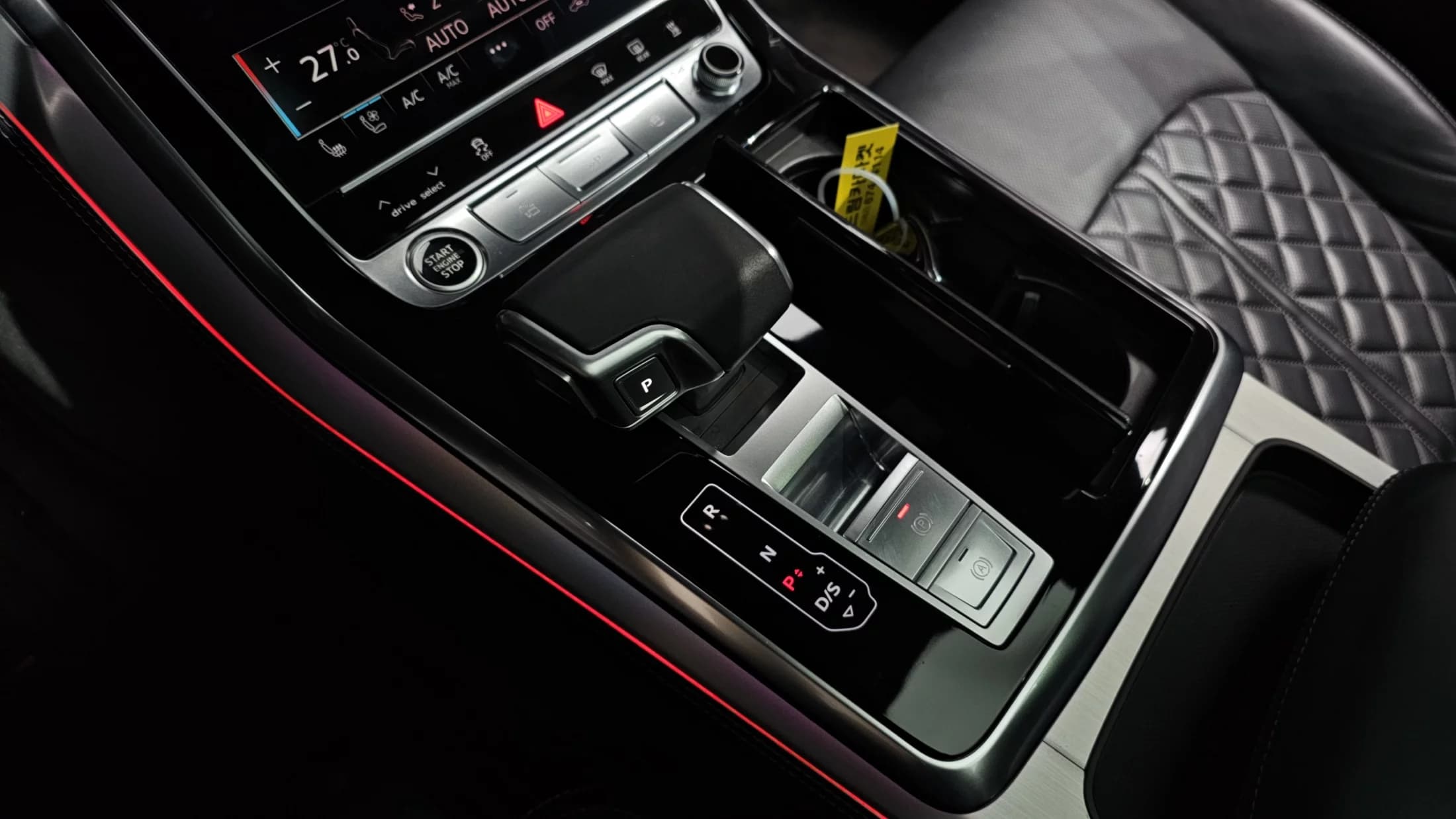 Audi Q8 50 TDI Quattro Premium, 2021 г. 42813 км. — фото 9