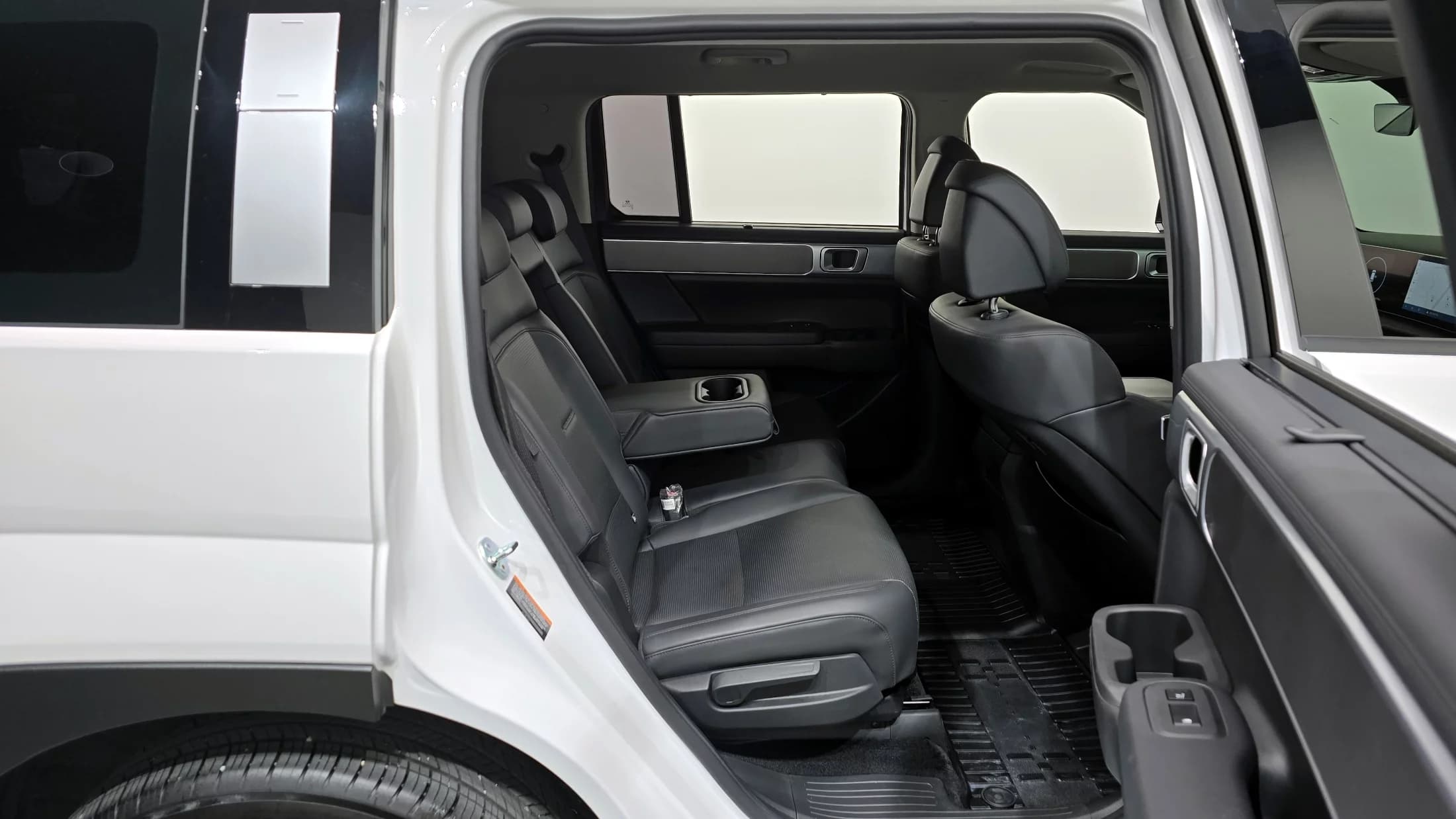 Hyundai Santa Fe HEV 1.6 2WD Prestige, гибрид, 2023 г. 34826 км. — фото 12