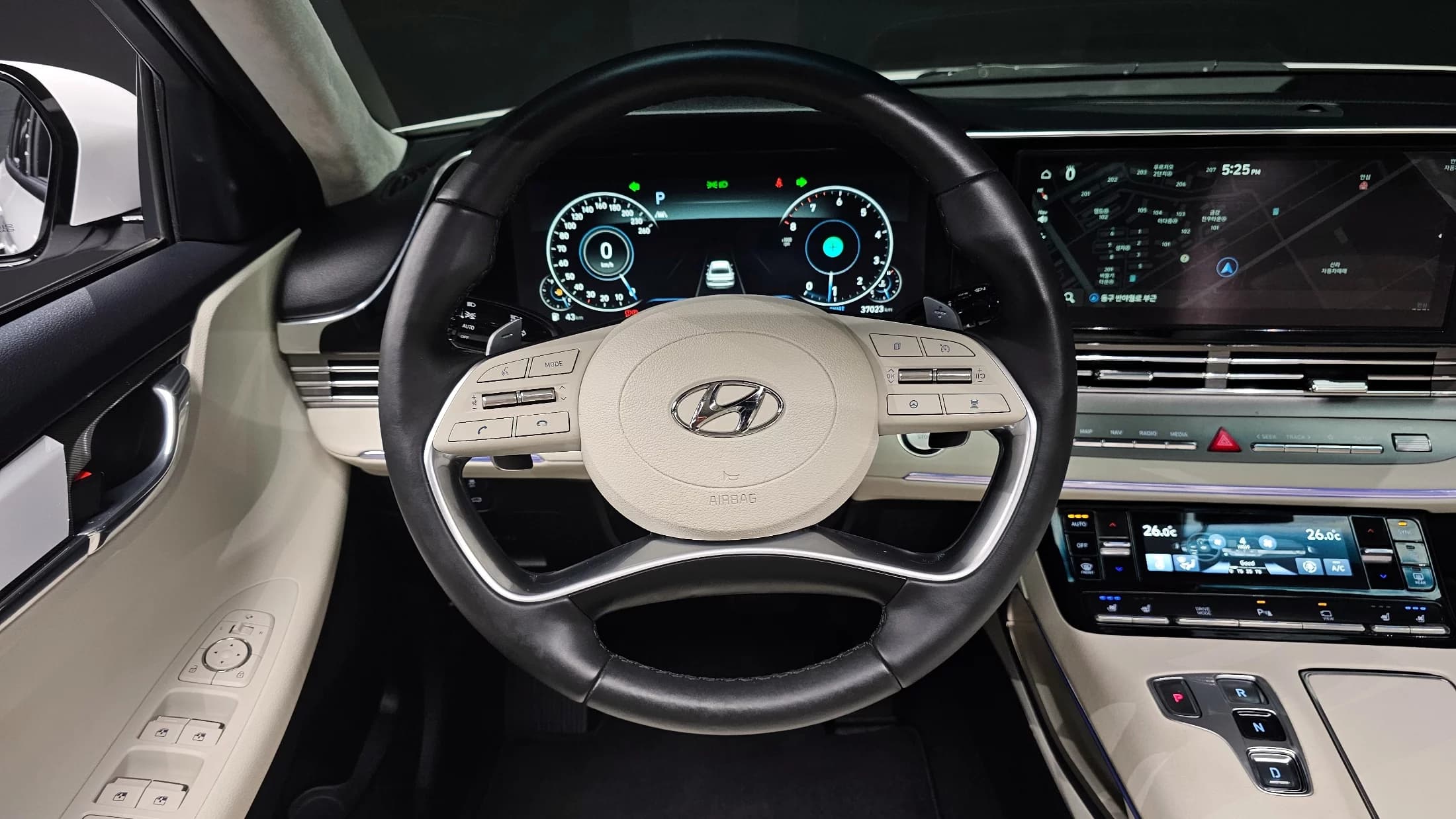 Hyundai Grandeur 2.5 Le Blanc, 2022 г. 37050 км. — фото 13