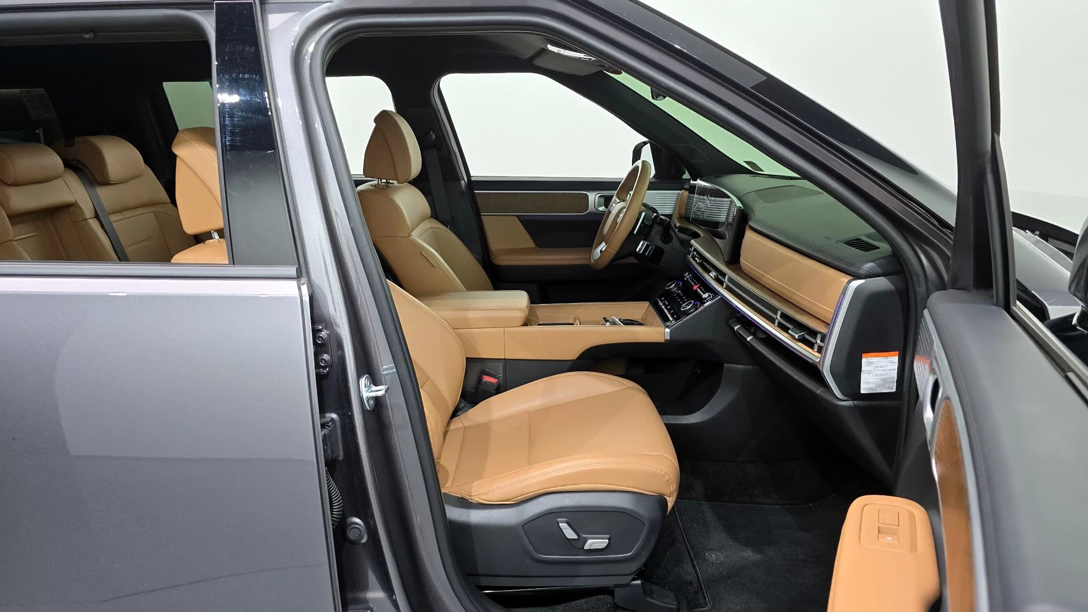 Hyundai Santa Fe HEV 1.6 2WD Prestige, гибрид, 2023 г. 25720 км. — фото 11