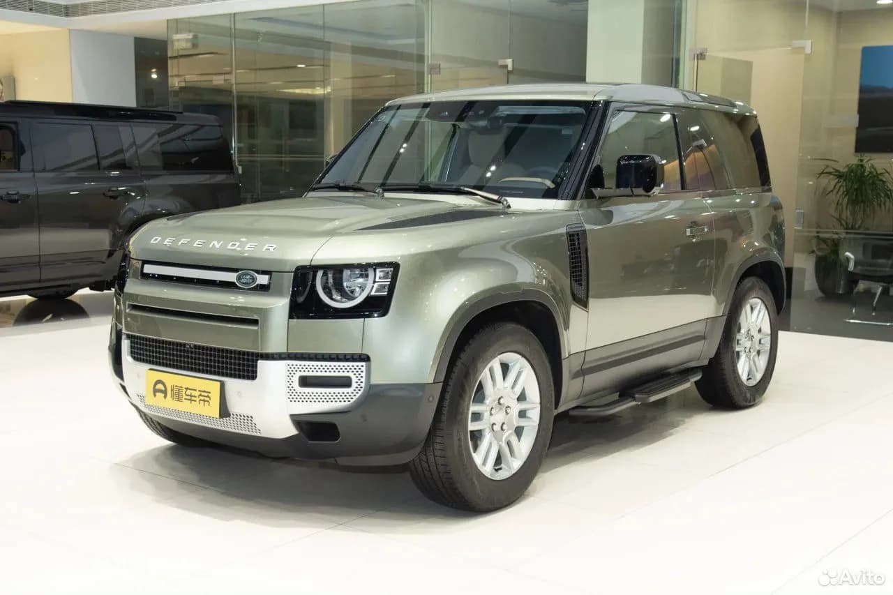 Land Rover Defender