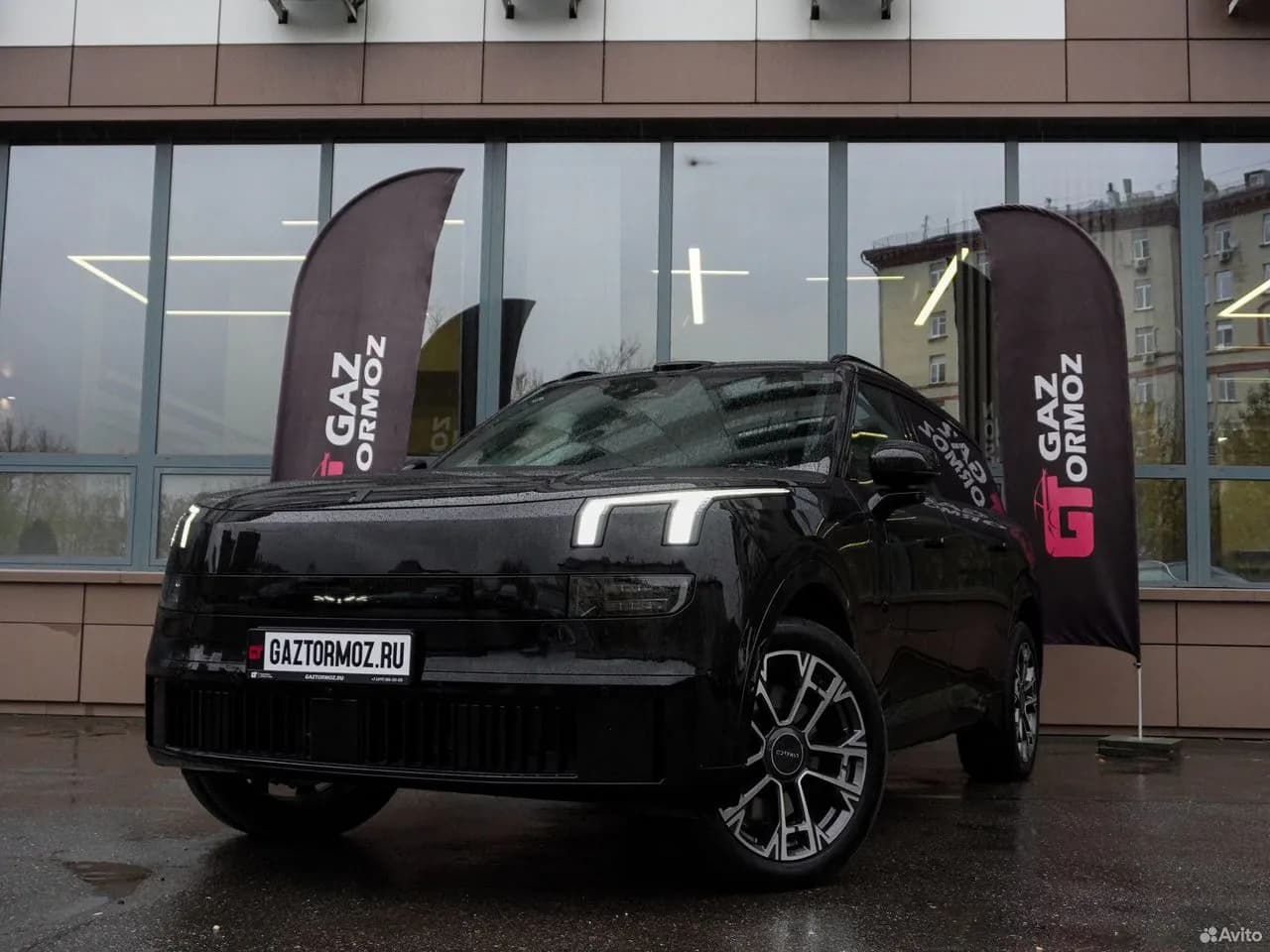 Lynk & Co 900 2.0hyb 4WD AT (734 л.с.) 2025 г. 5 км