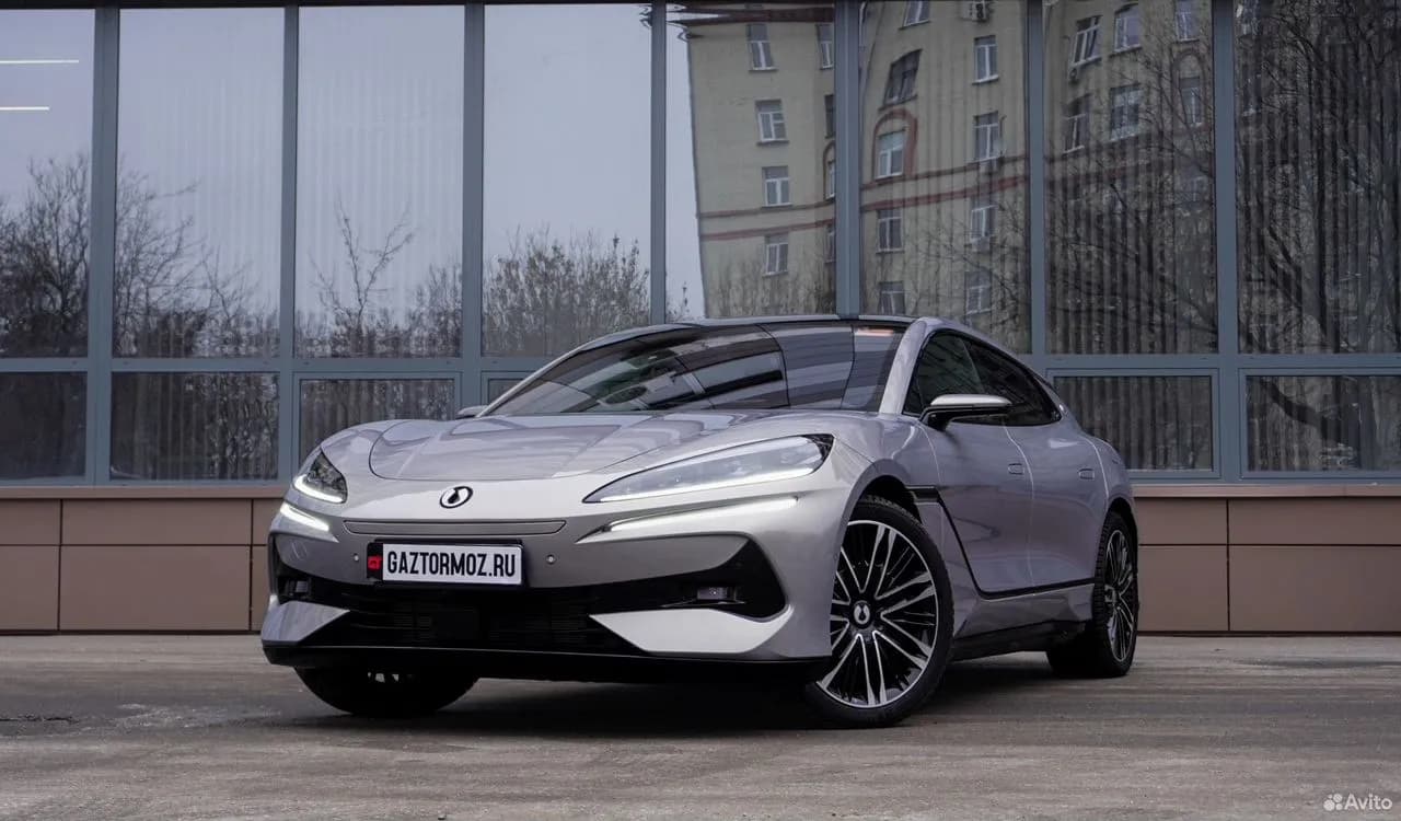 Denza Z9 GT