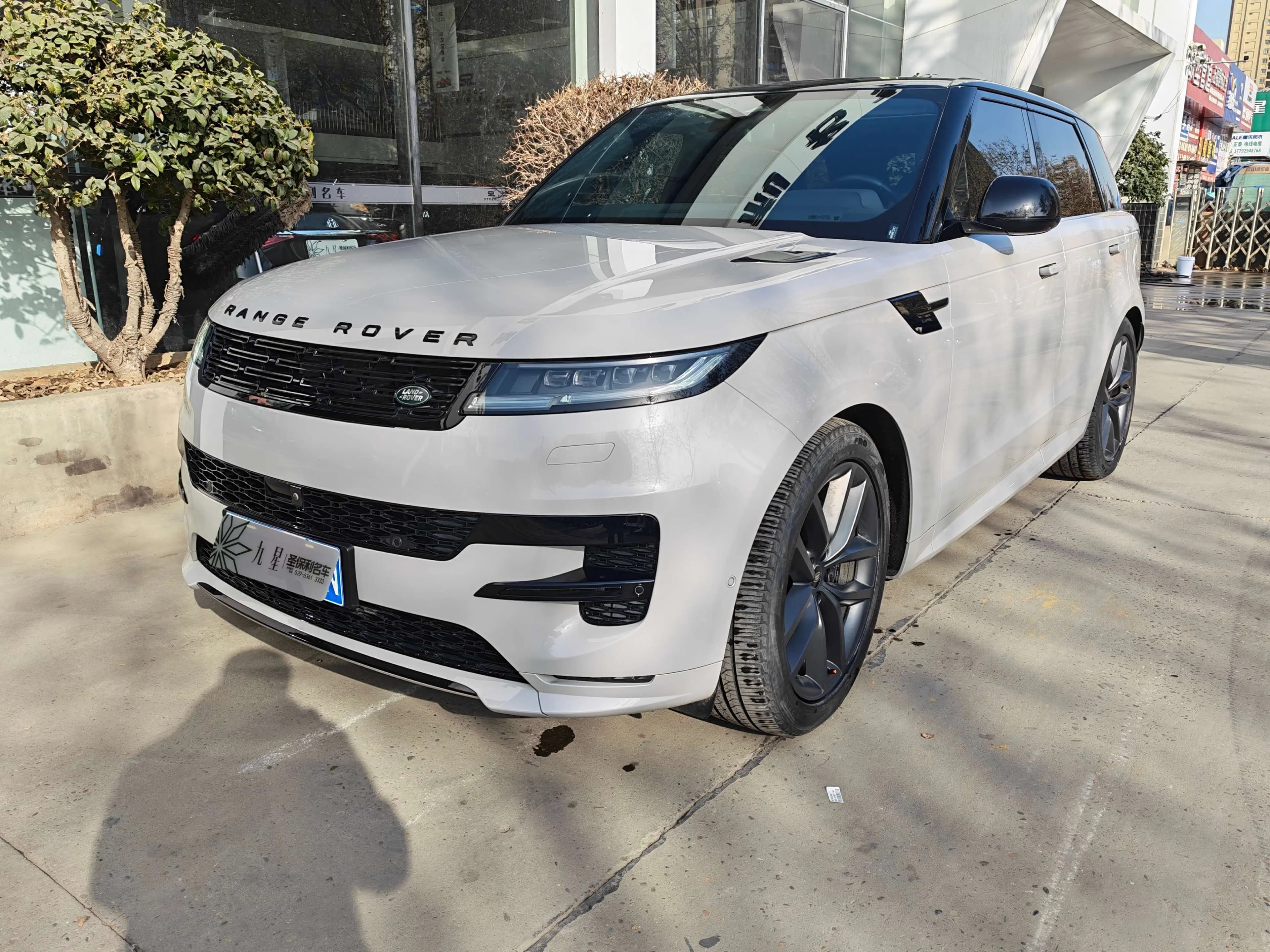 Land Rover Range Rover Sport 2022 г. 18326 км.