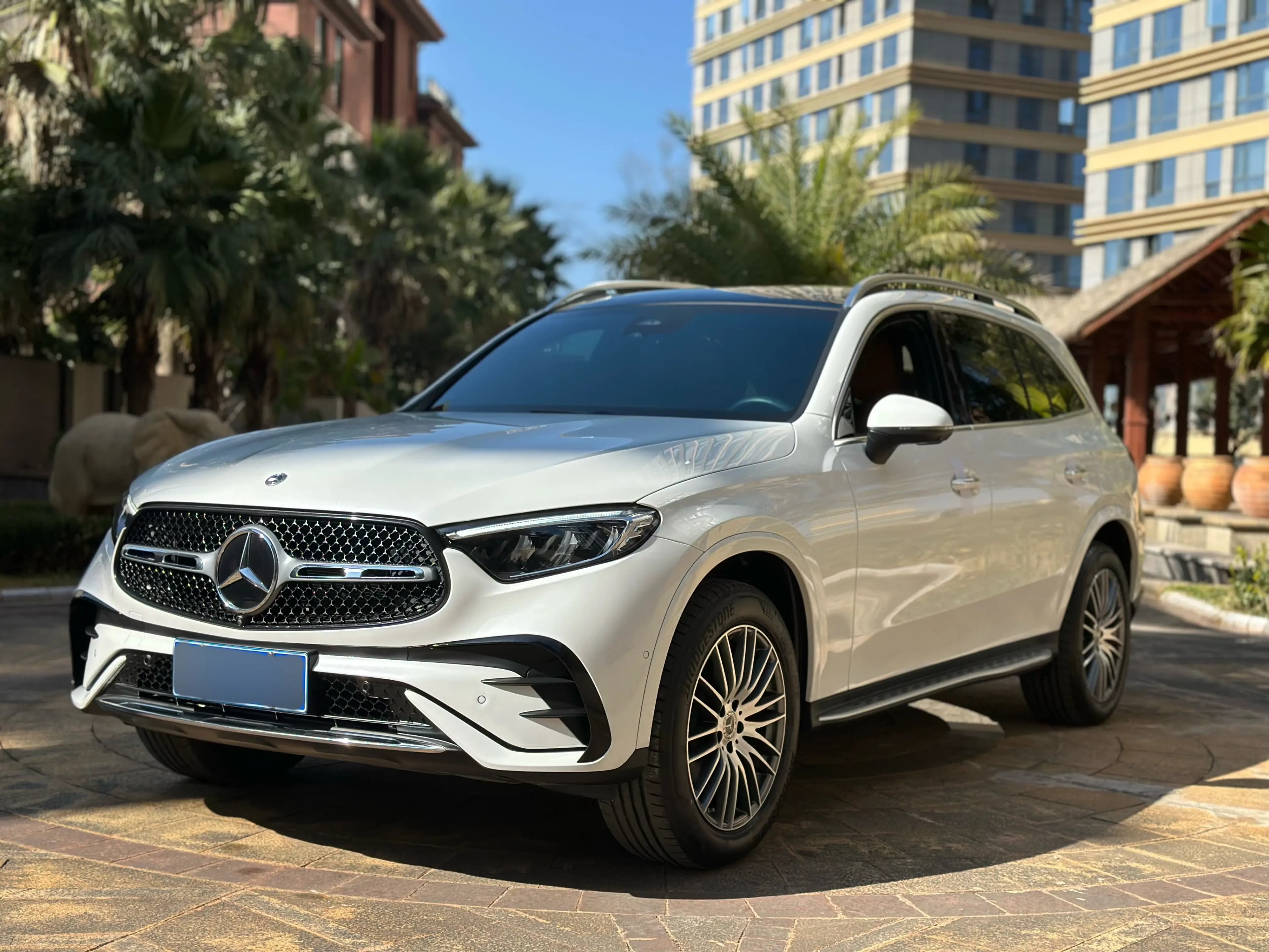 Mercedes-Benz GLC 2024 г. 12090 км.