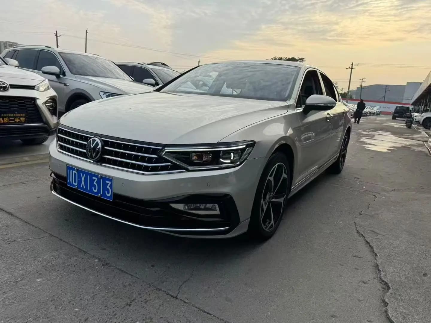 Volkswagen Magotan 2023 г. 30020 км.