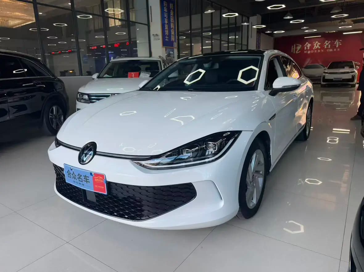 Volkswagen Lamando 2023 г. 50024 км.