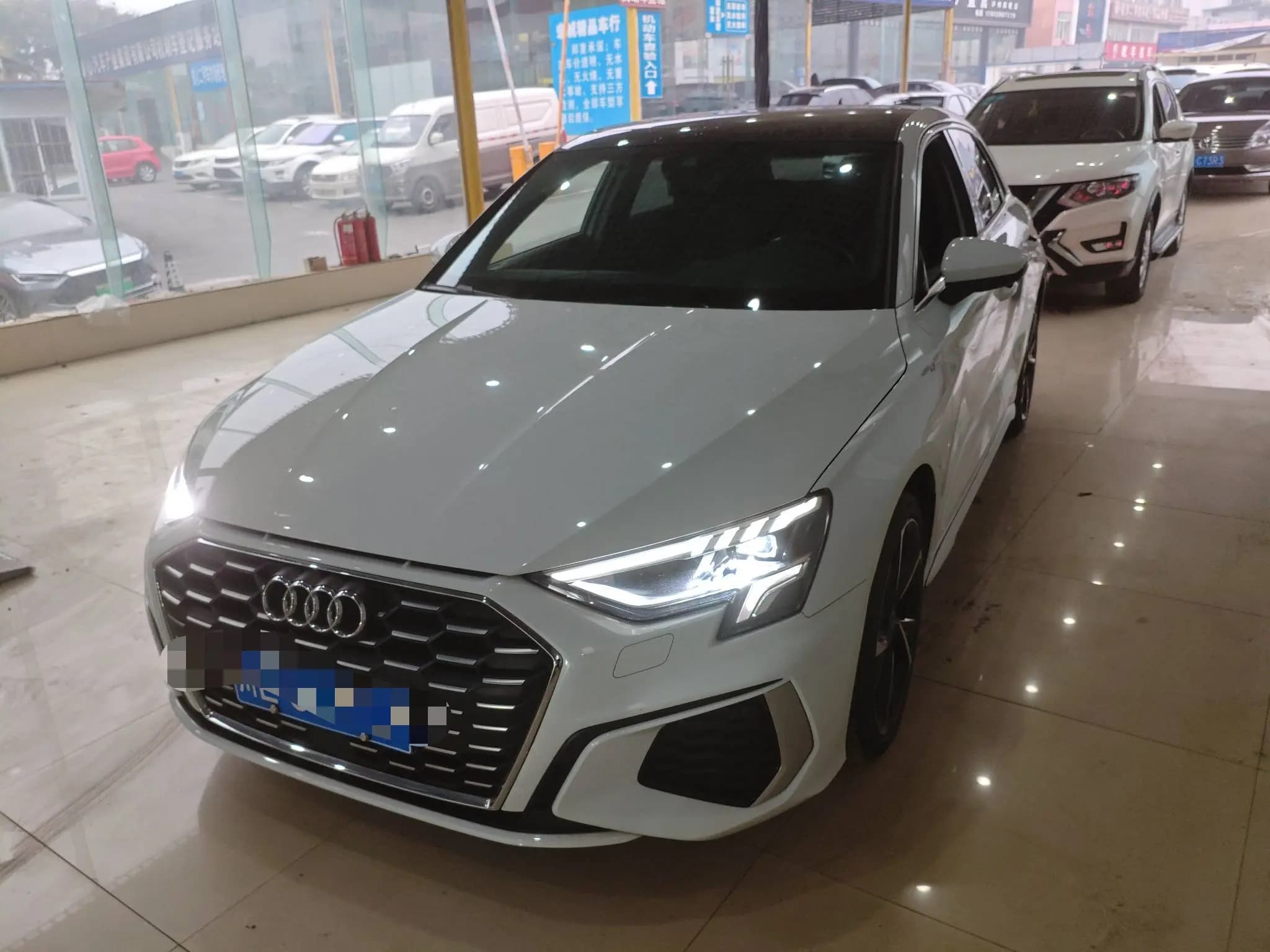 Audi A3 2023 г. 24027 км.