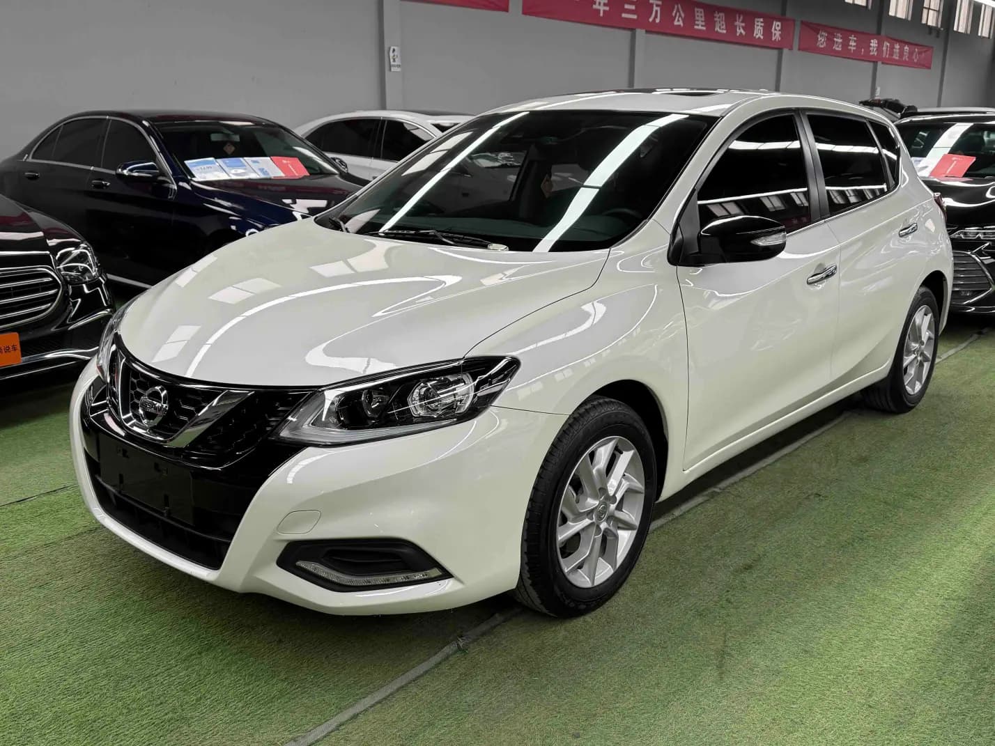 Nissan Tiida 2023 г. 24141 км.