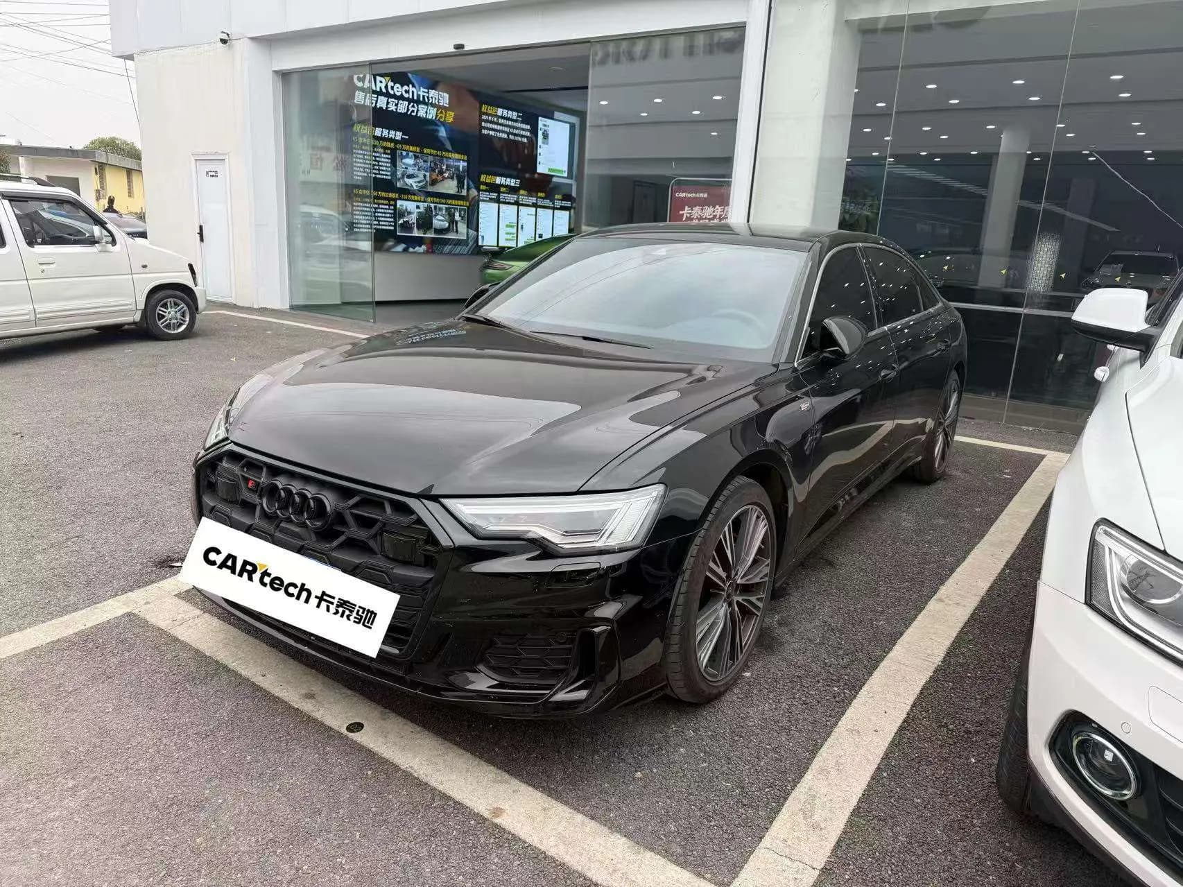 Audi A6L 2025 г. 21622 км.