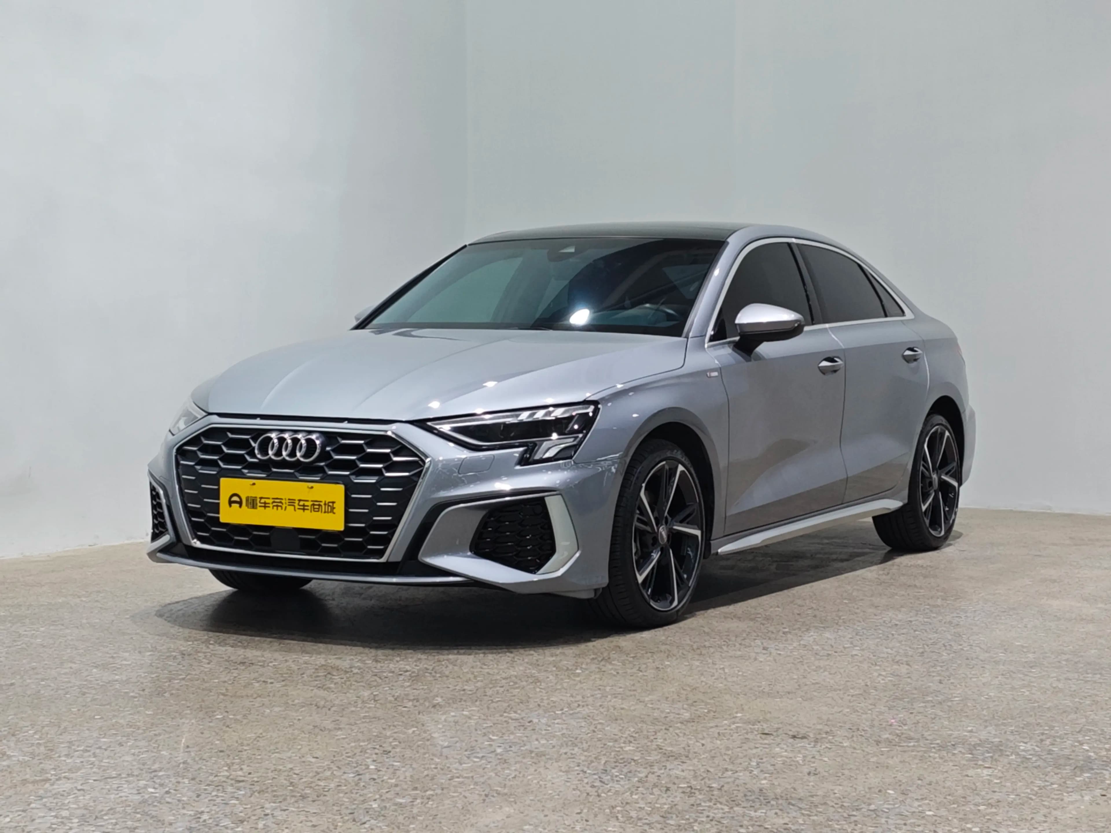Audi A3 2022 г. 91346 км.