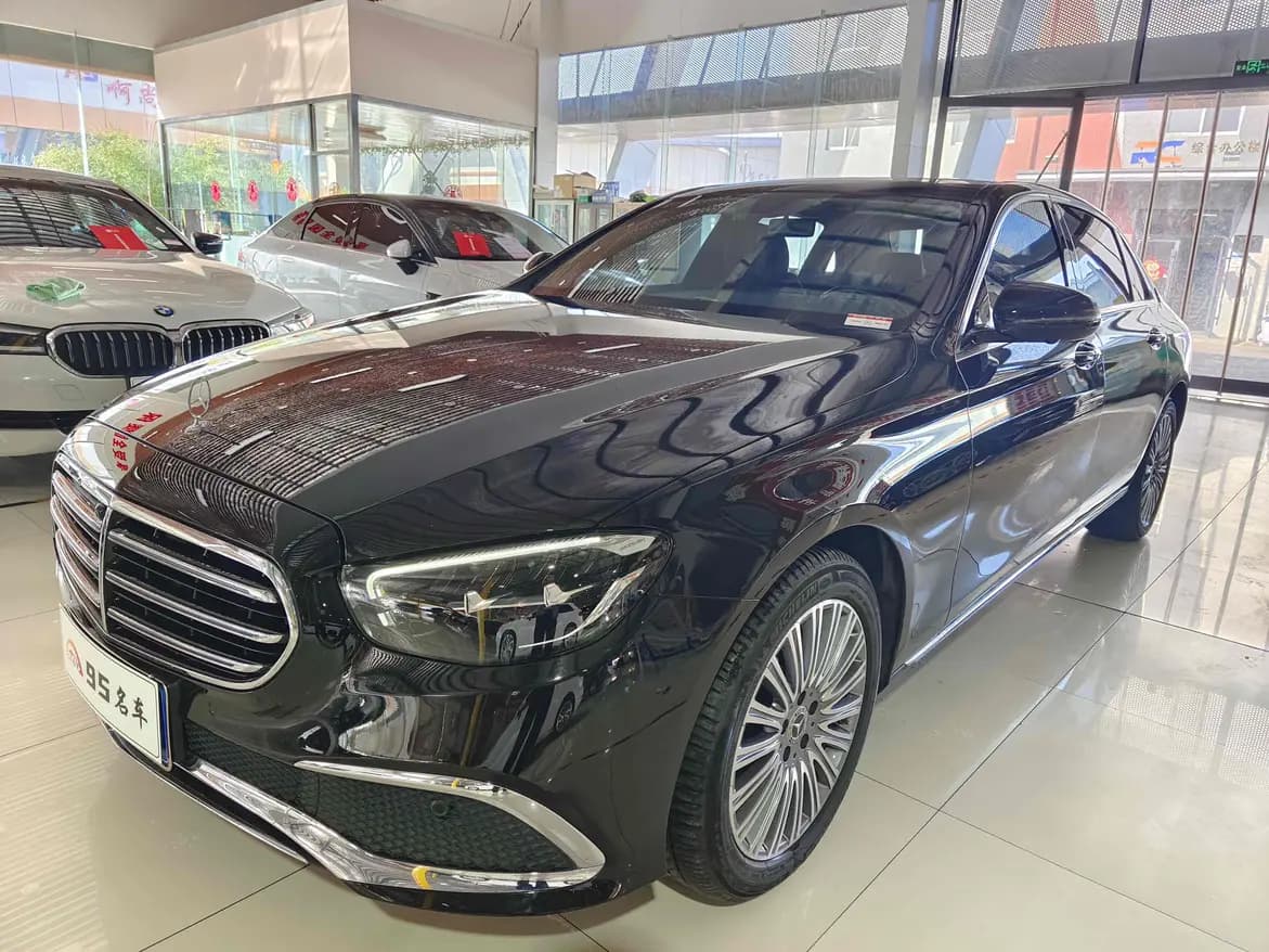 Mercedes-Benz E-Class 2022 г. 91114 км.