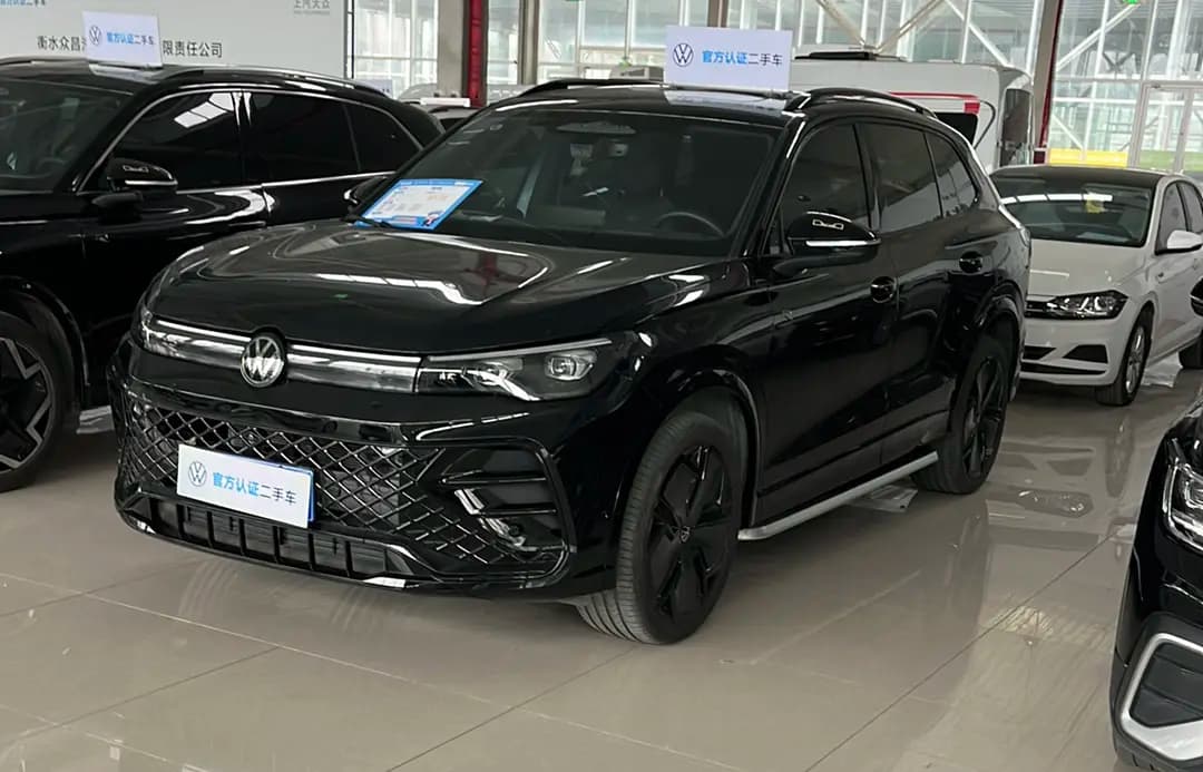 Volkswagen Tiguan L 2024 г. 6087 км.