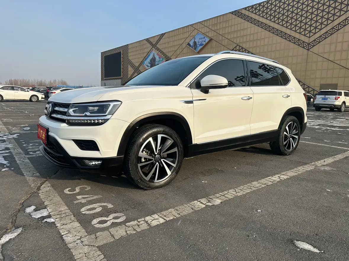 Volkswagen Tharu 2022 г. 38004 км.