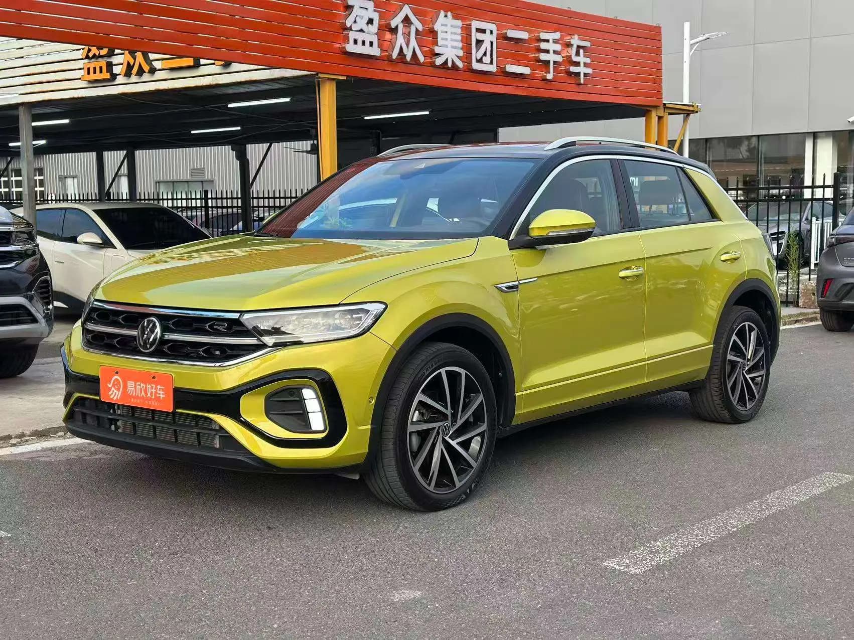Volkswagen T-Roc 2023 г. 2915 км.