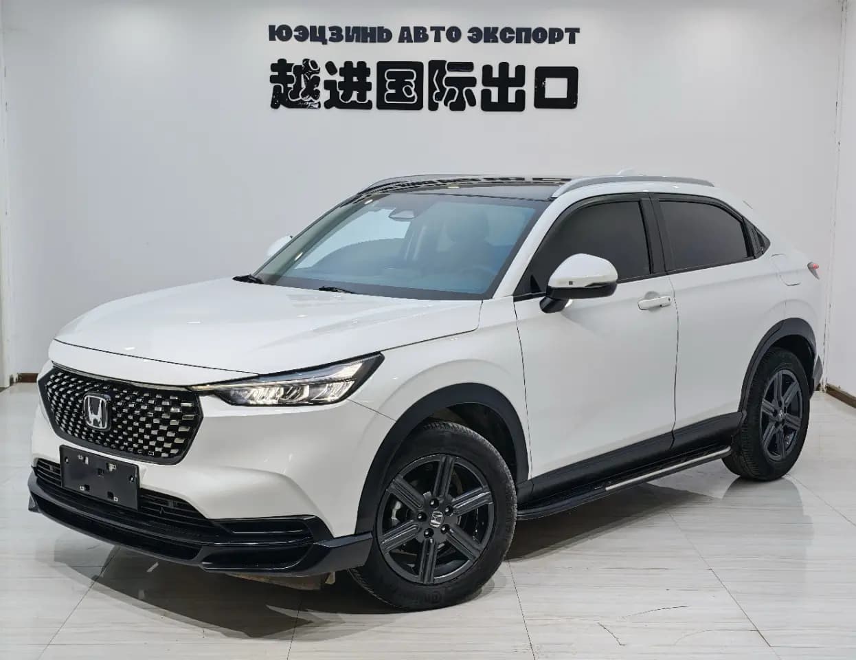 Honda WR-V 2023 г. 24140 км.