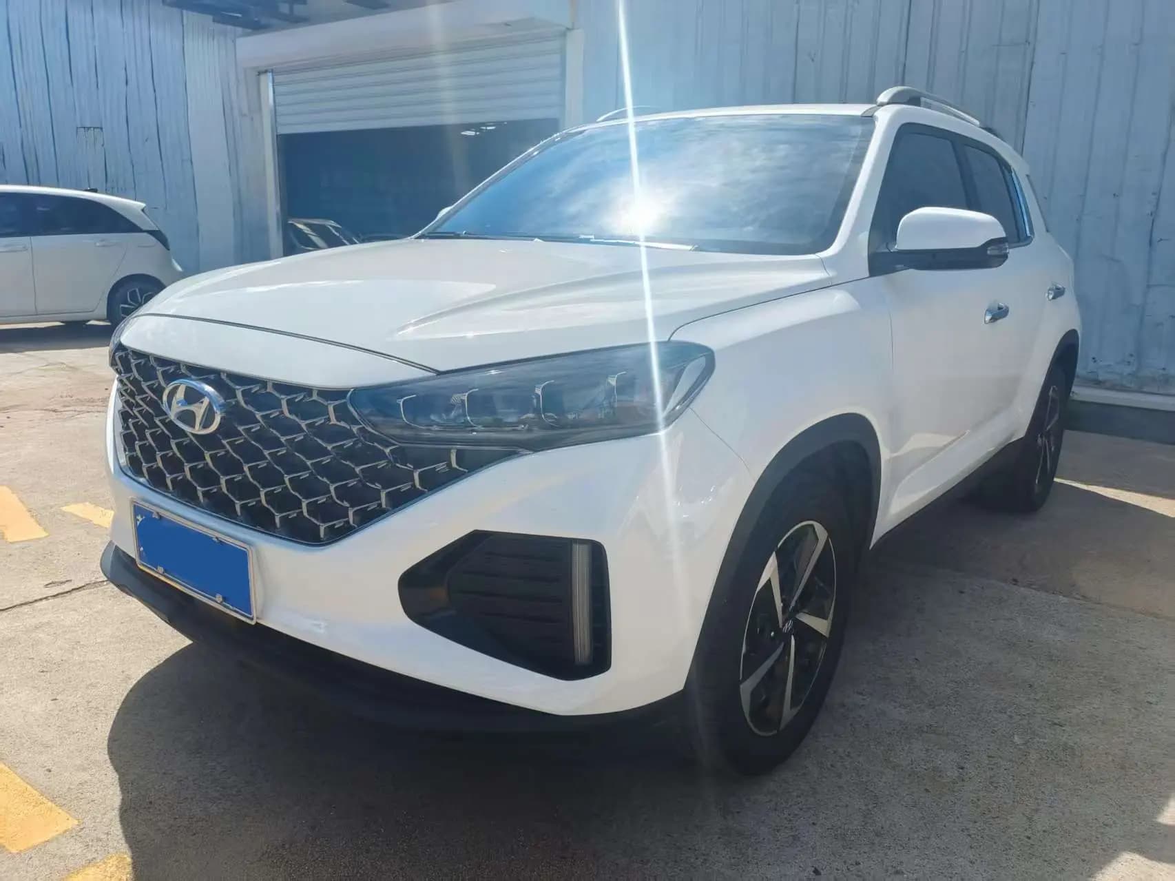 Hyundai ix35 2022 г. 10585 км.